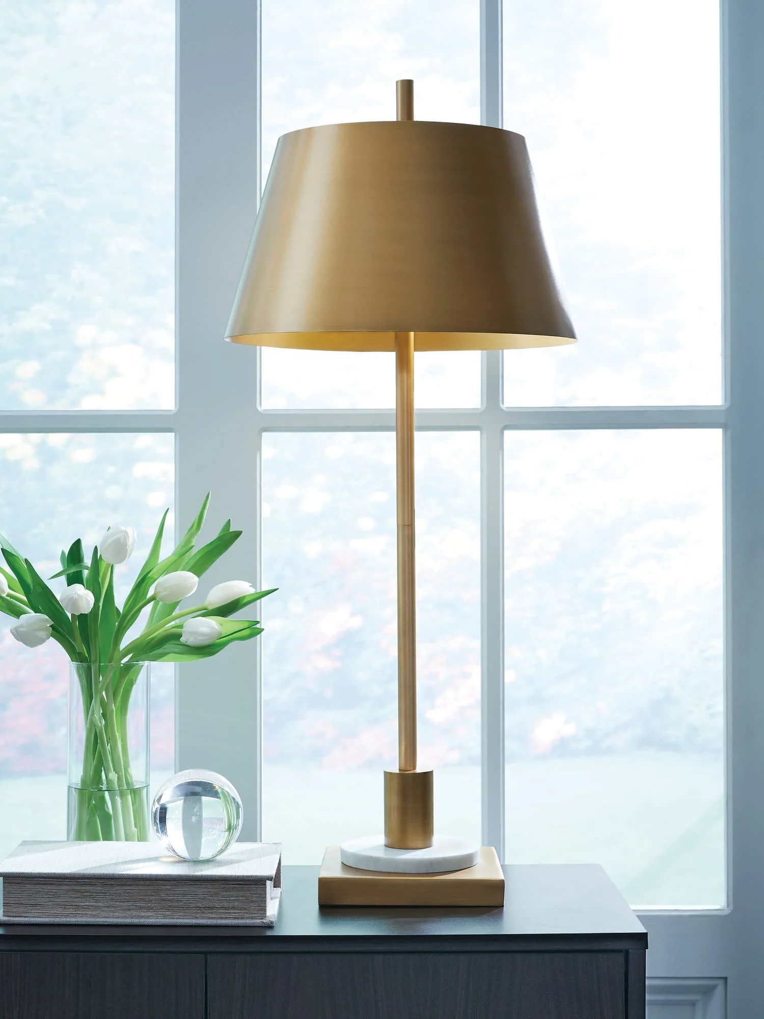 Fritzburn Gold Finish/White Table Lamp - Image 1
