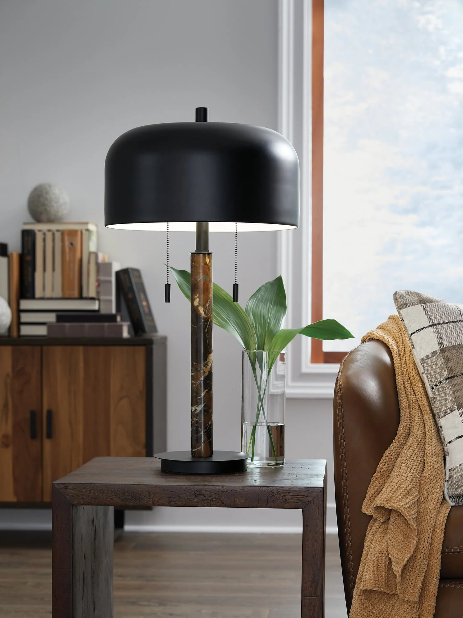 Alanbert Brown/Black Table Lamp - Image 1