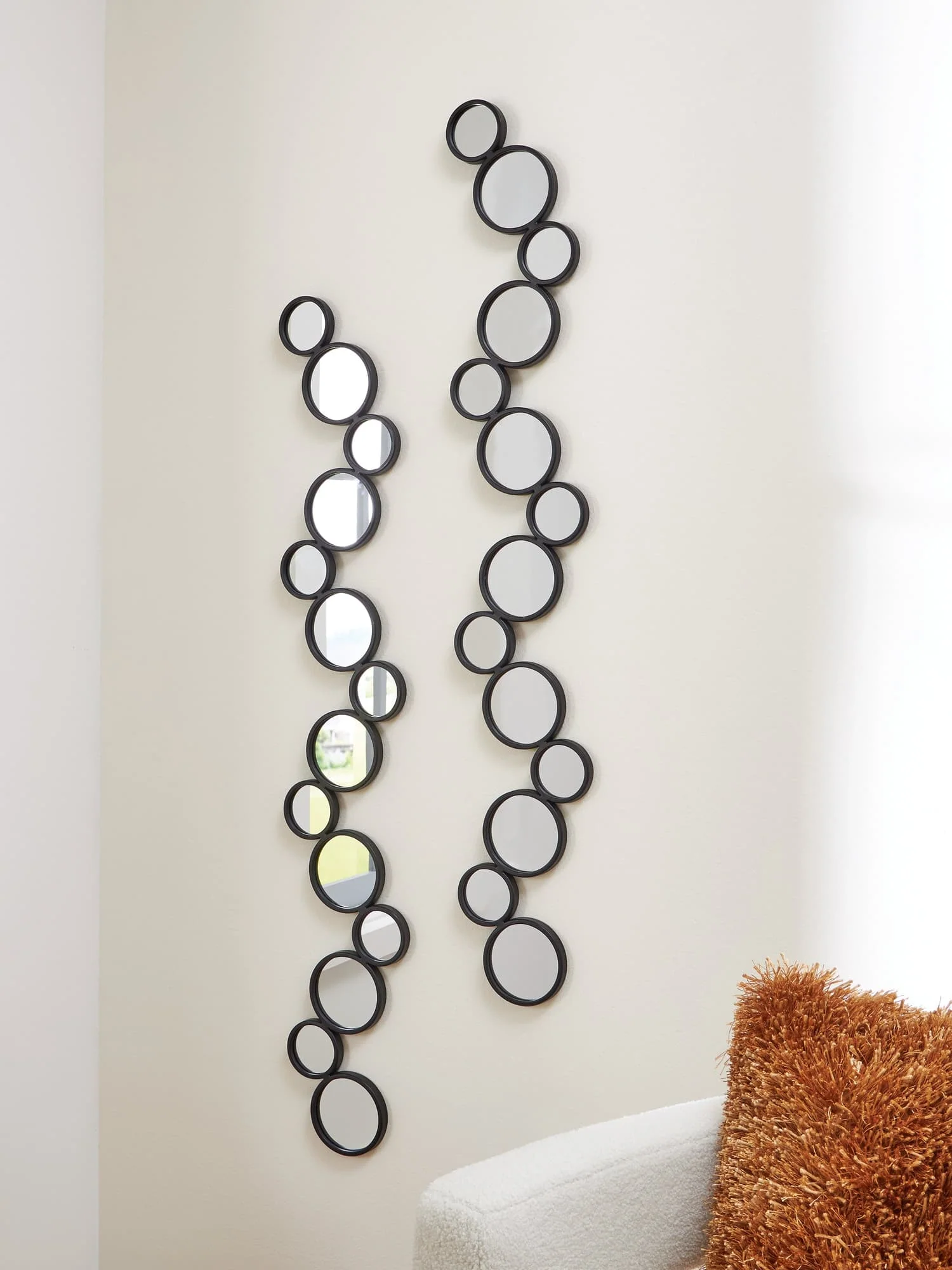 Vinler Black Accent Mirror Set (Set of 2) - Image 1