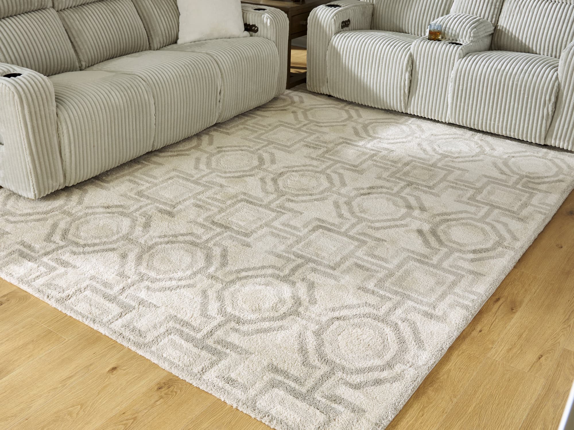 Maconville Ivory/Gray Large Rug - Image 1