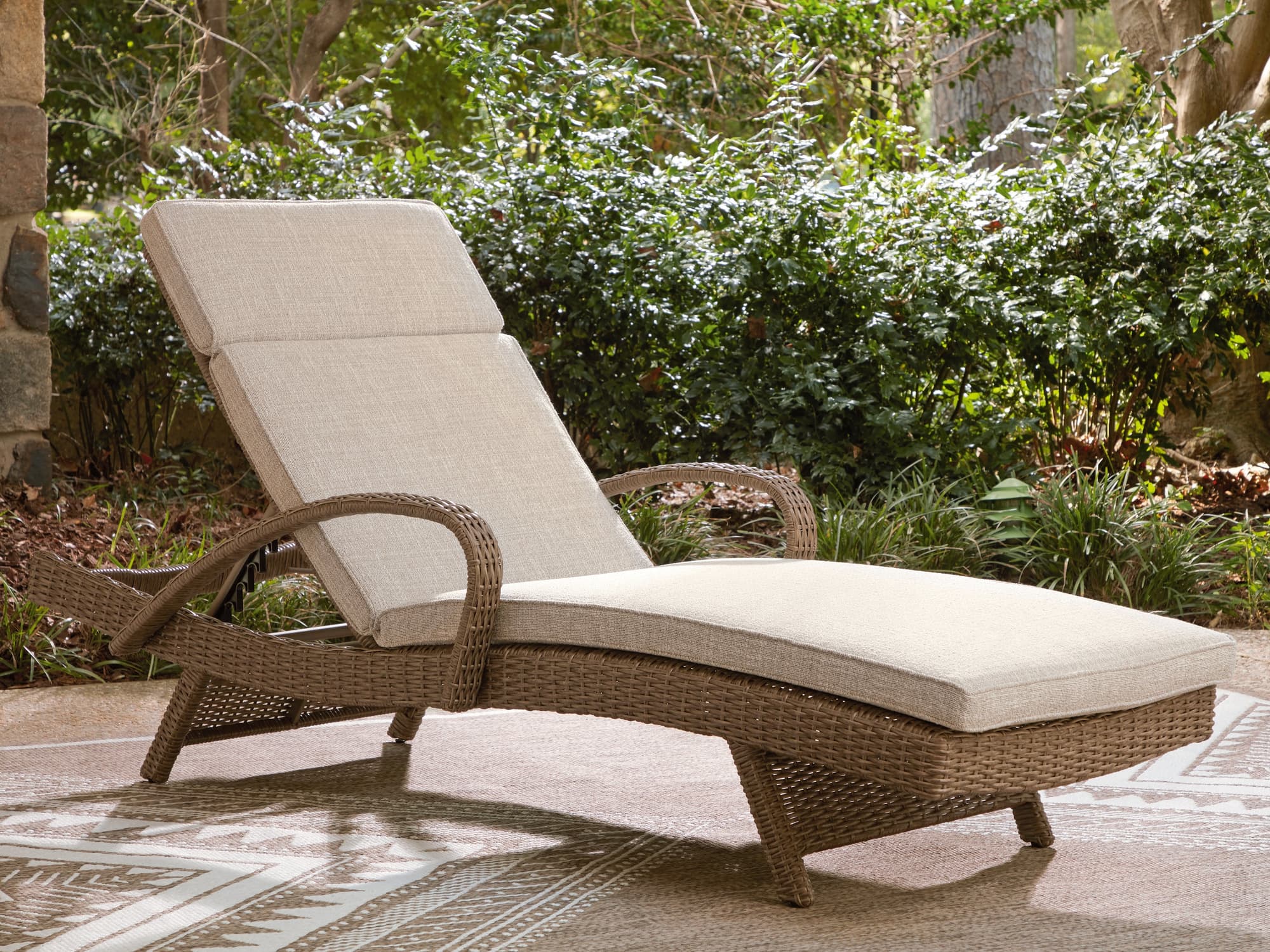 Laguna Heights Beige Chaise Lounge with Cushion - Image 1