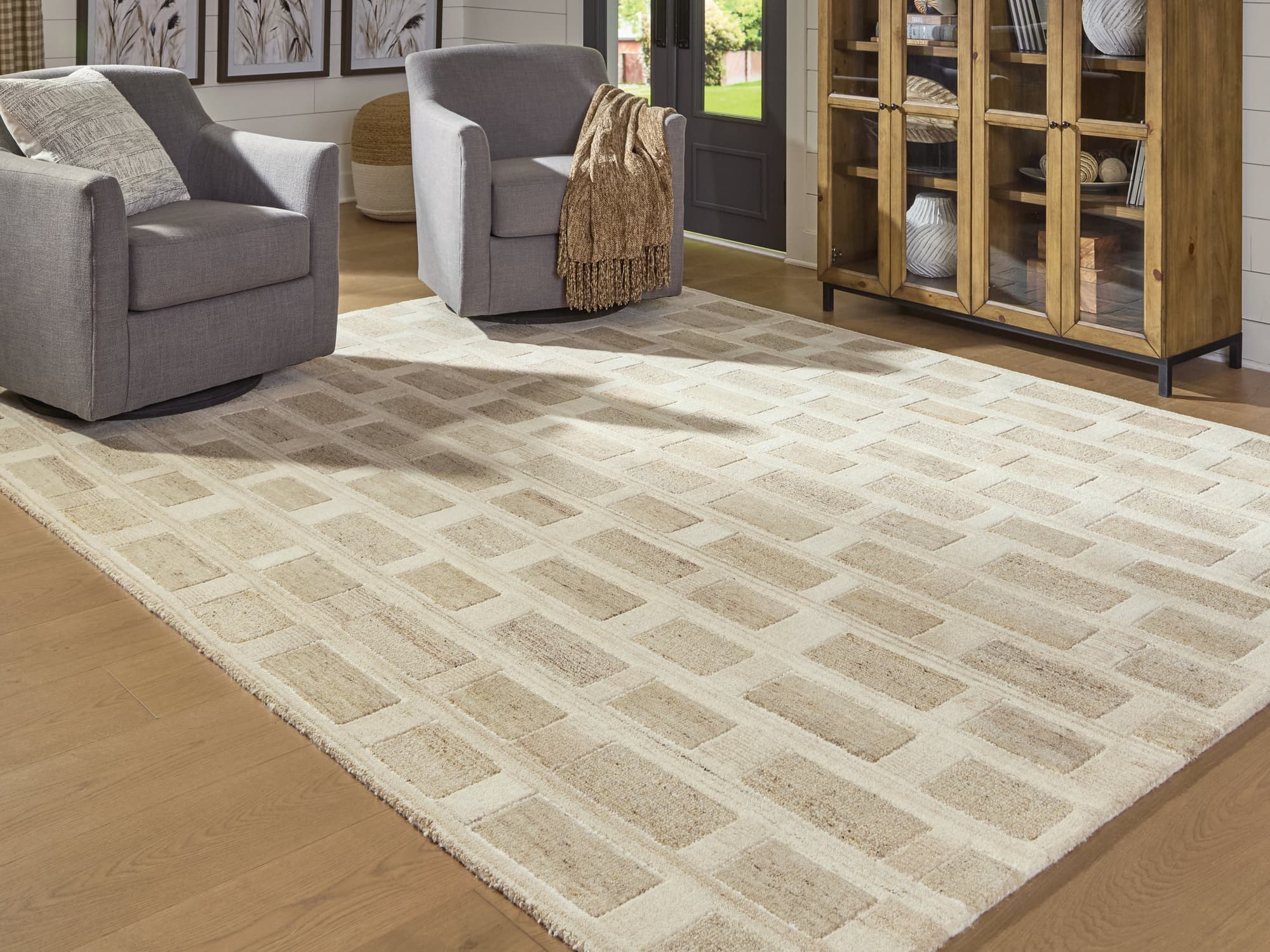 Lisgrove Tan/Brown/White 7’8″ x 10′ Area Rug