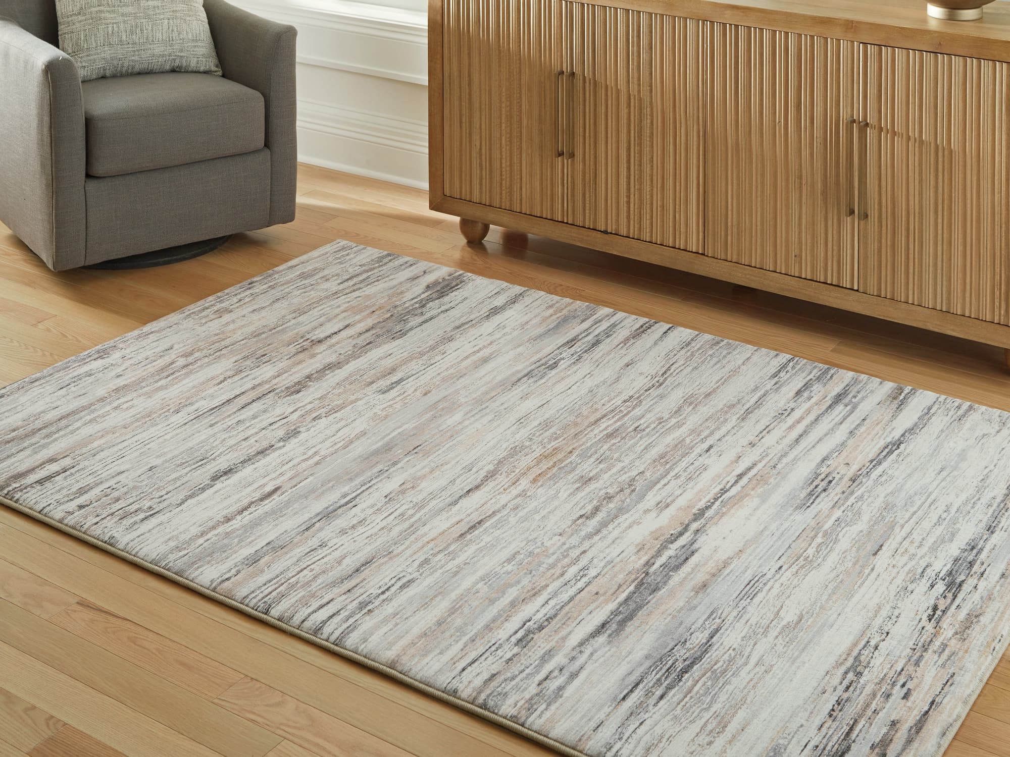 Nace Gray/Brown/White 5′ x 7′ Memory Foam Area Rug