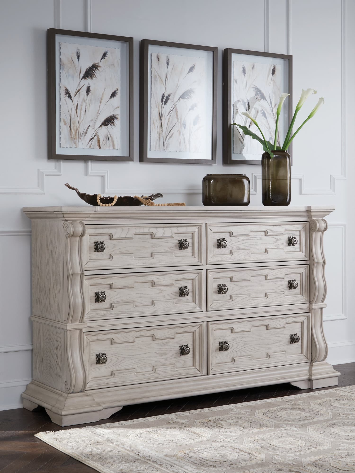Bruchandi Antique White Dresser - Image 1