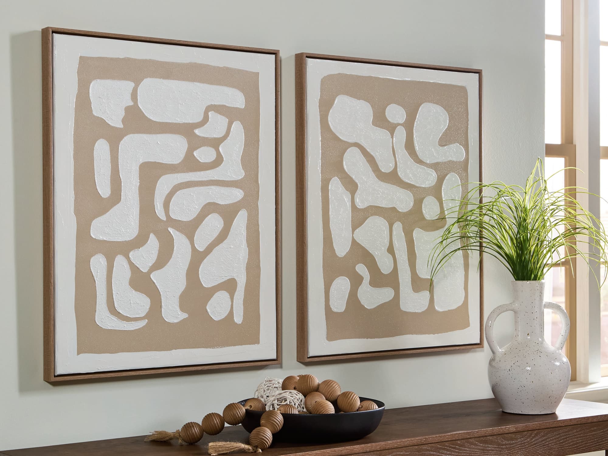 Waldett Beige/White Wall Art (Set of 2)