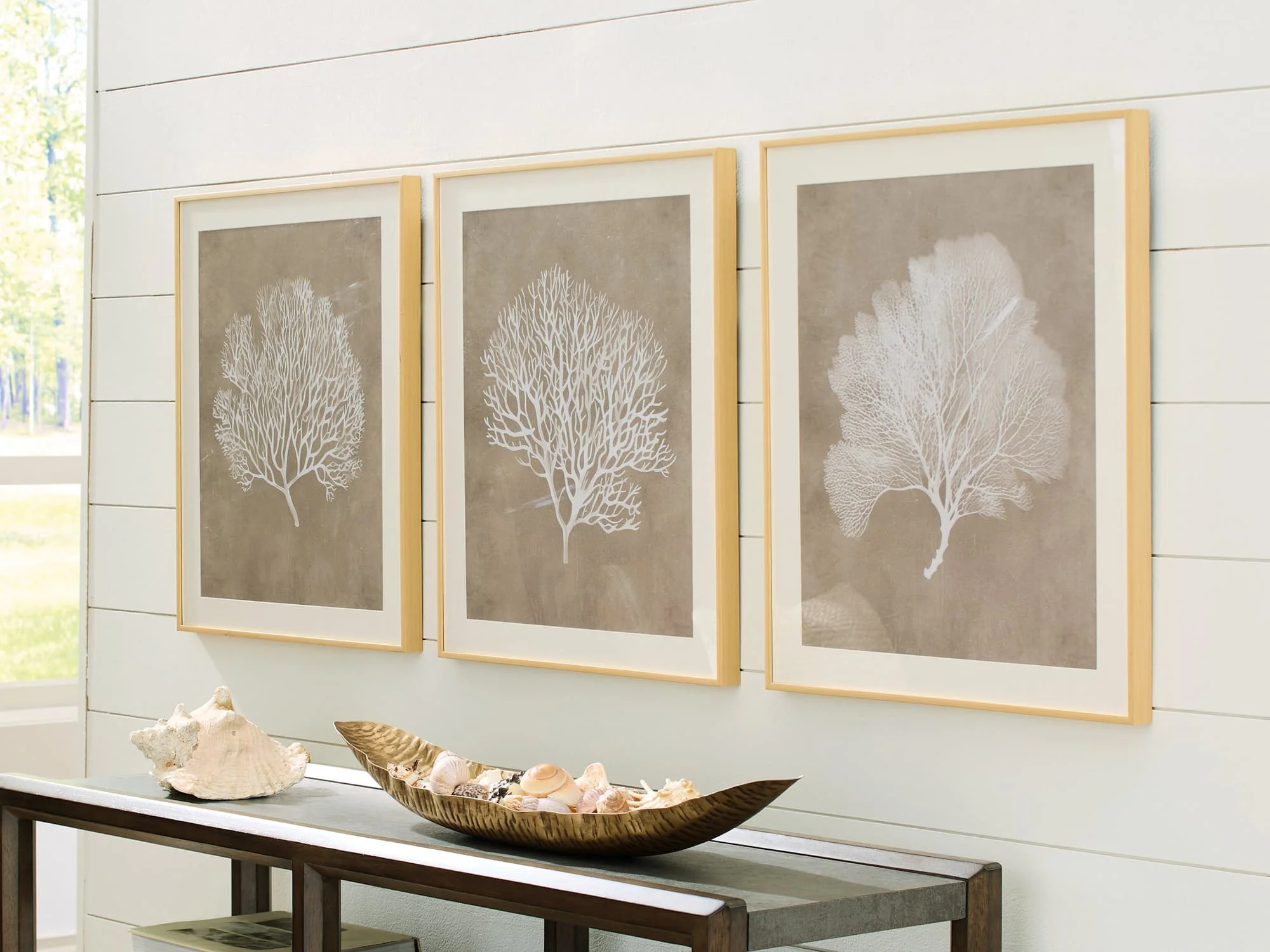 Hendridge Taupe/White Wall Art (Set of 3)