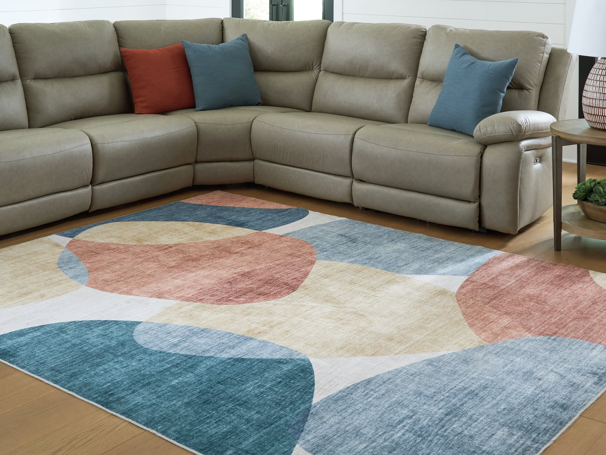 Chanleigh Multi Washable 7’6″ x 9’6″ Area Rug