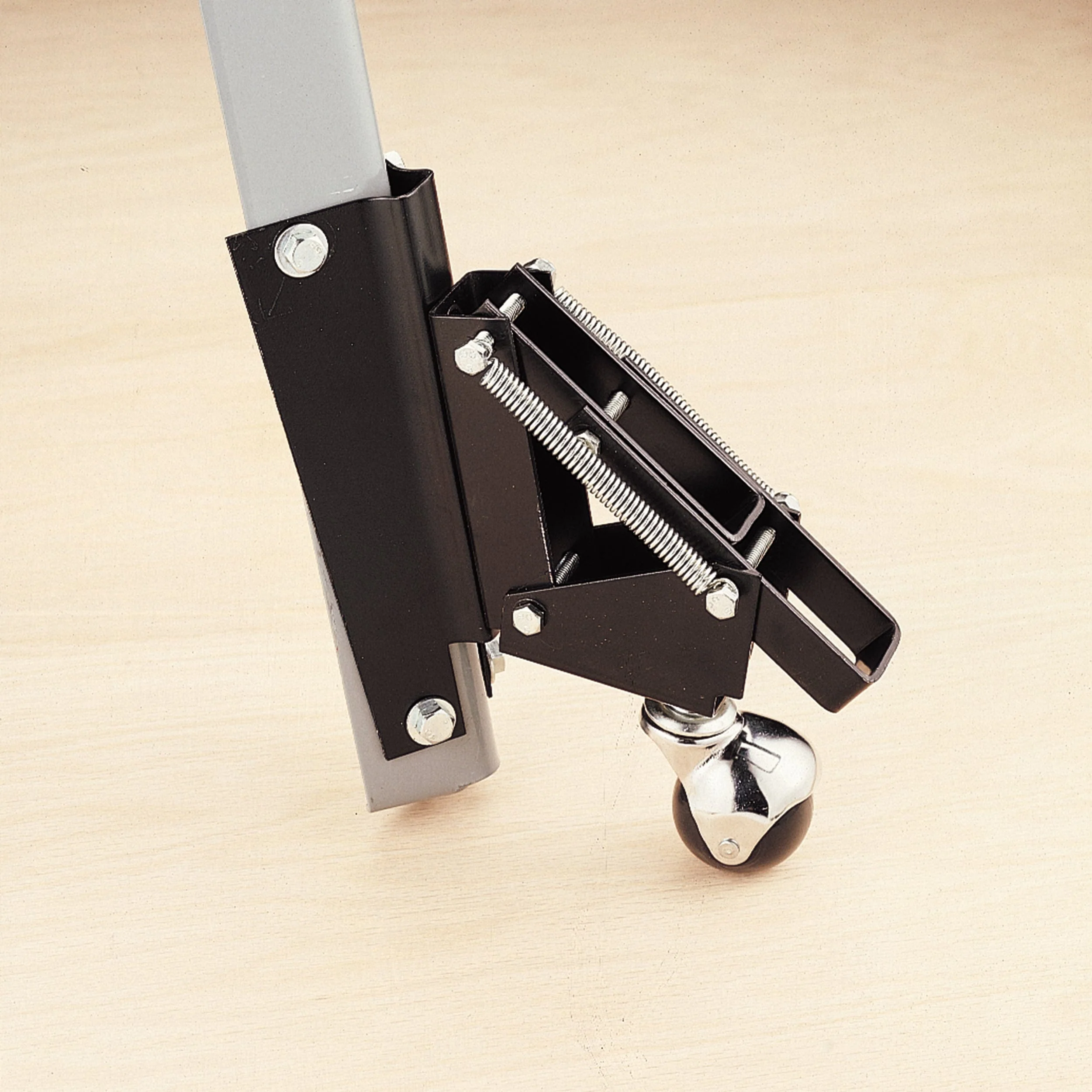 Retracting Caster Set – 4 Piece