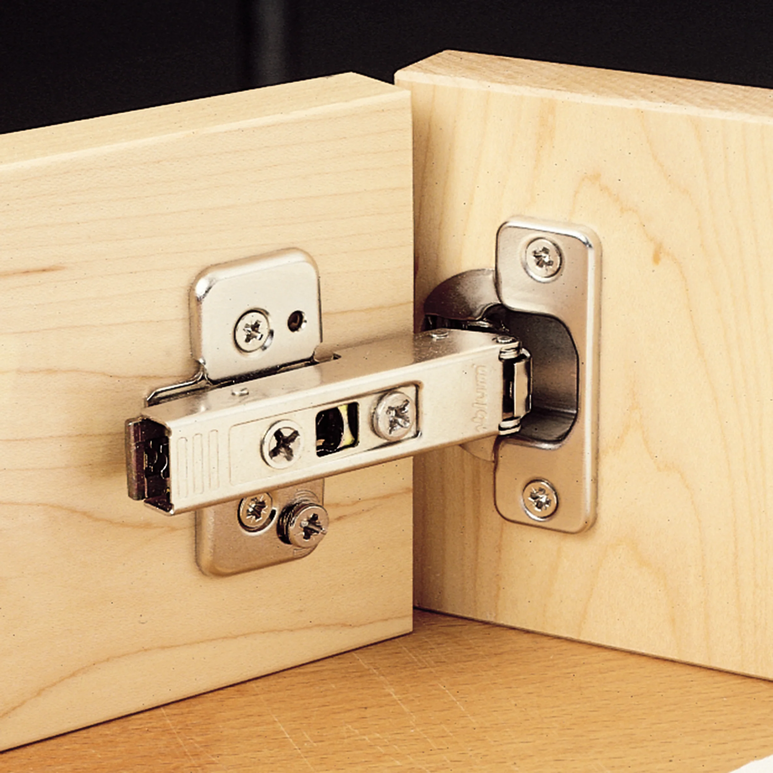 Full Overlay Clip Top Hinge w/cam Plate – 120° – 1 Pair