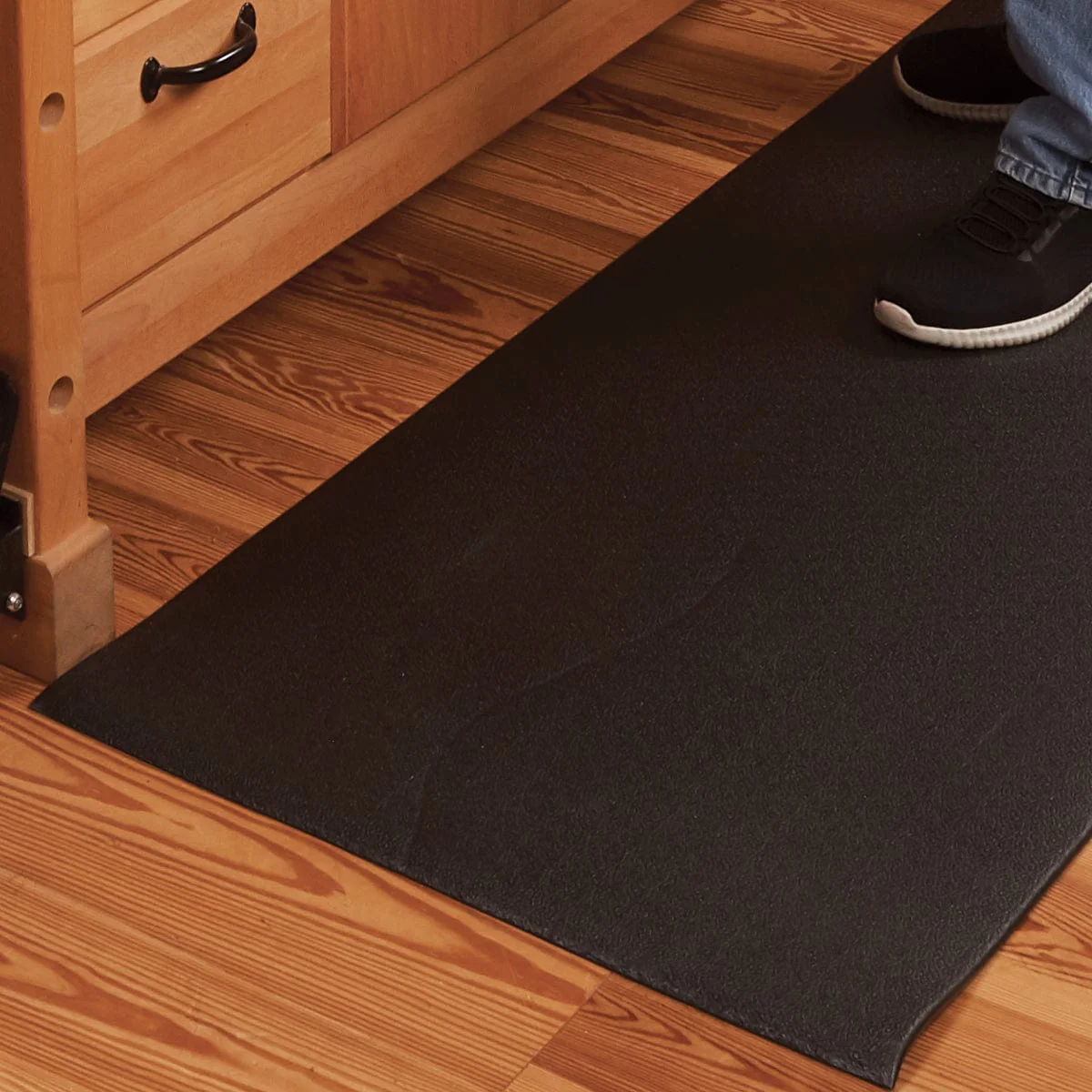 Beveled-Edge Anti-Fatigue Floor Mat – Pebble –  2′ x 5′