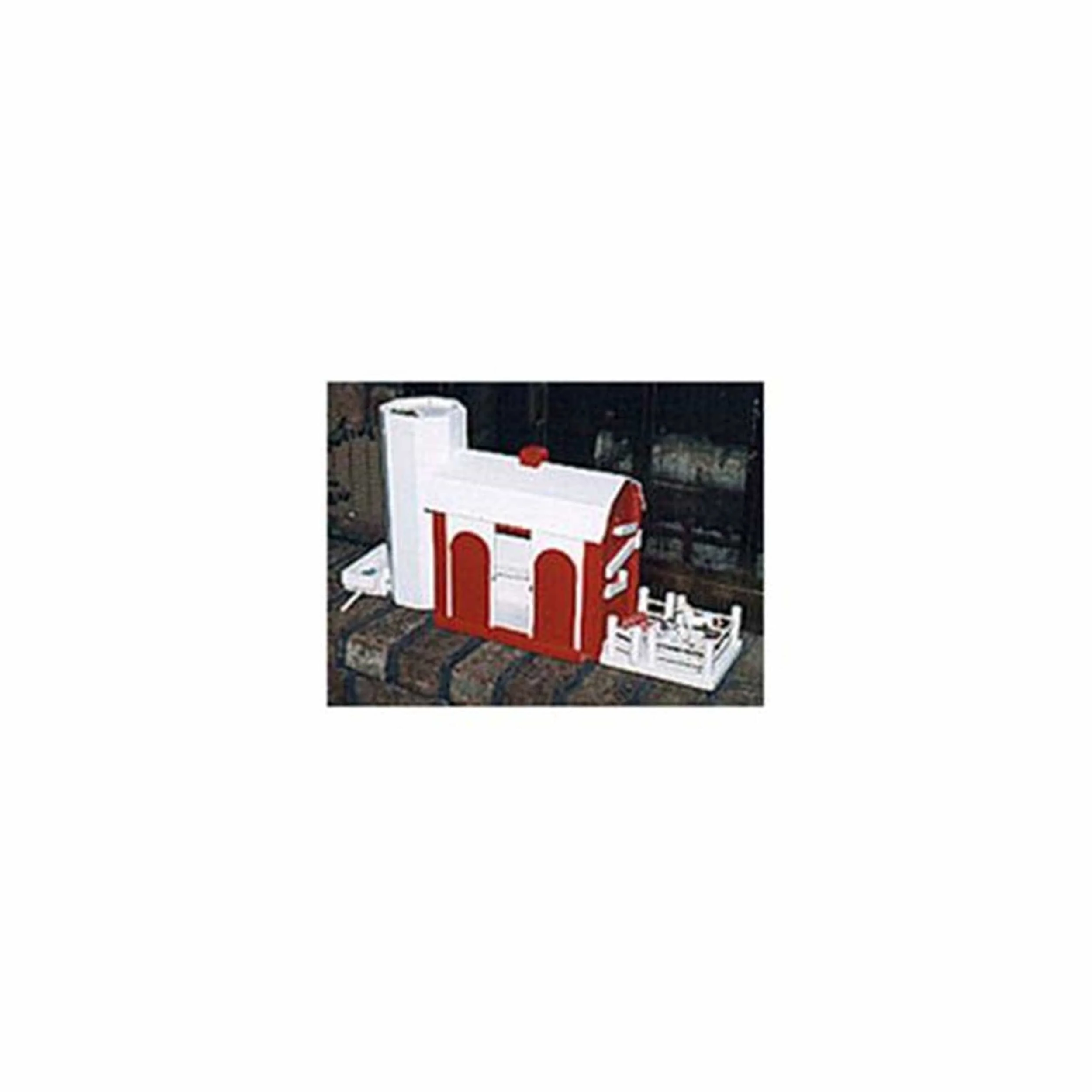 Woodworking Project Paper Plan to Build Barn and Silo Marble Toy - Image 1
