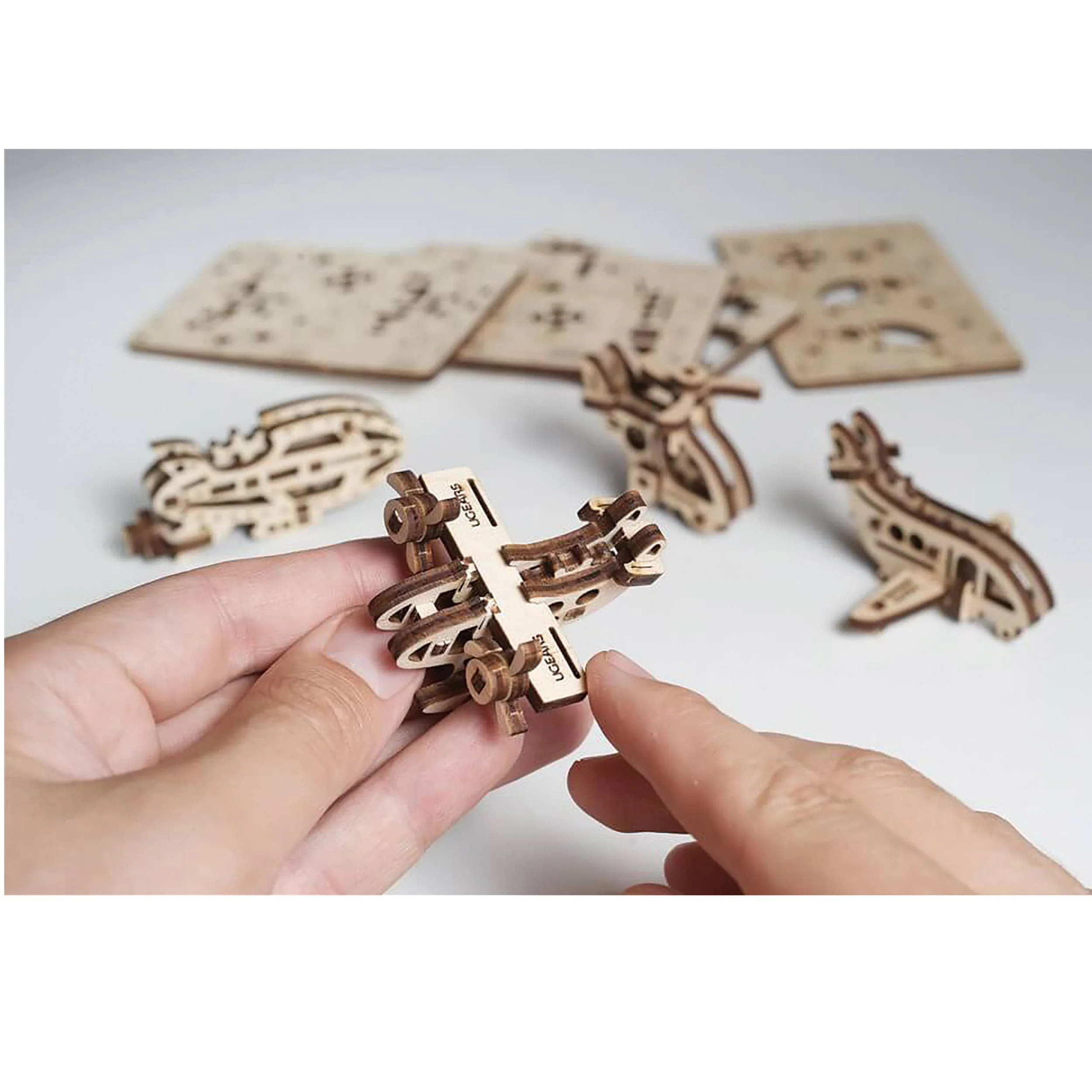 U-Fidget Aircraft Model Kit - Image 3