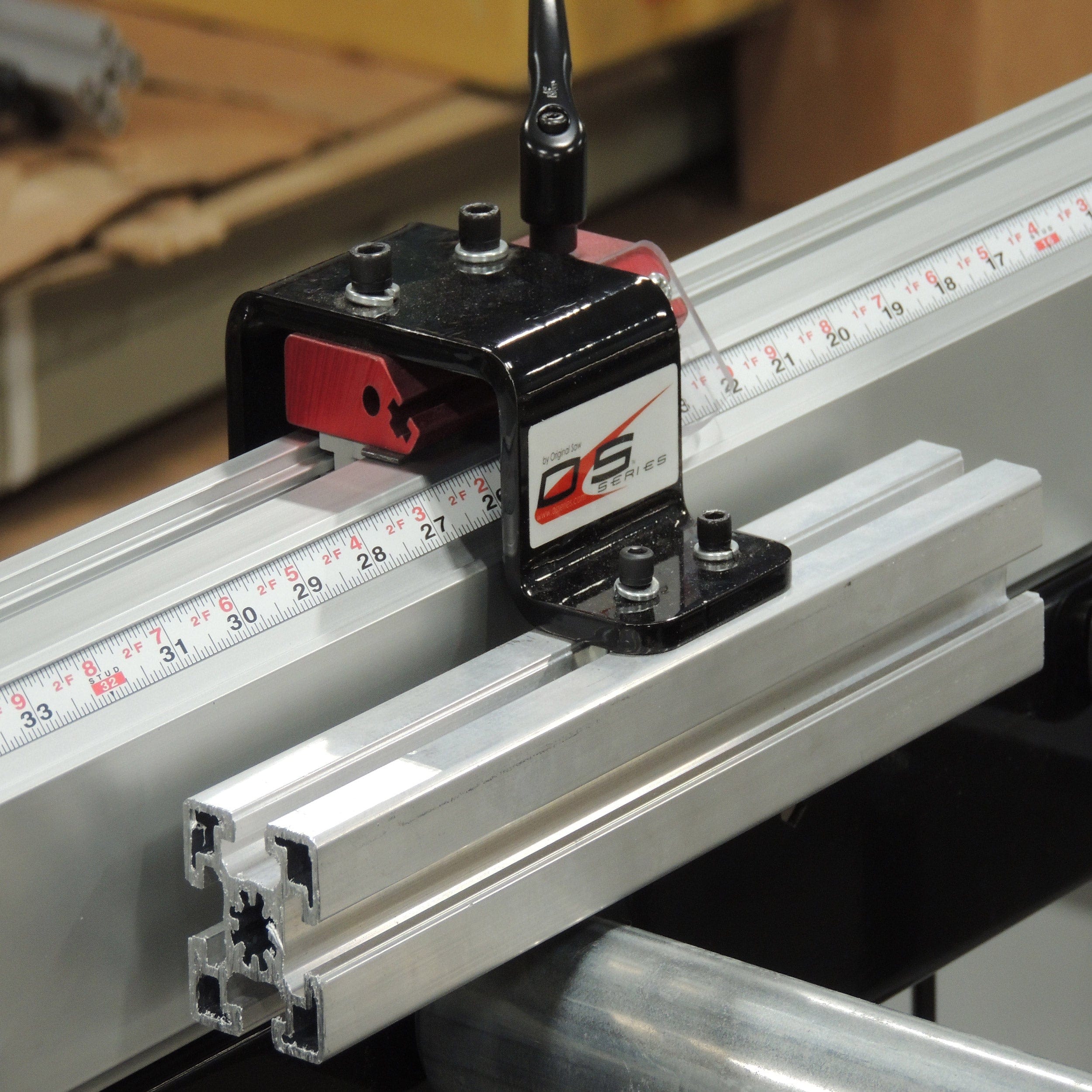 32 ft Right Mount L-R Read, Fixed Slider