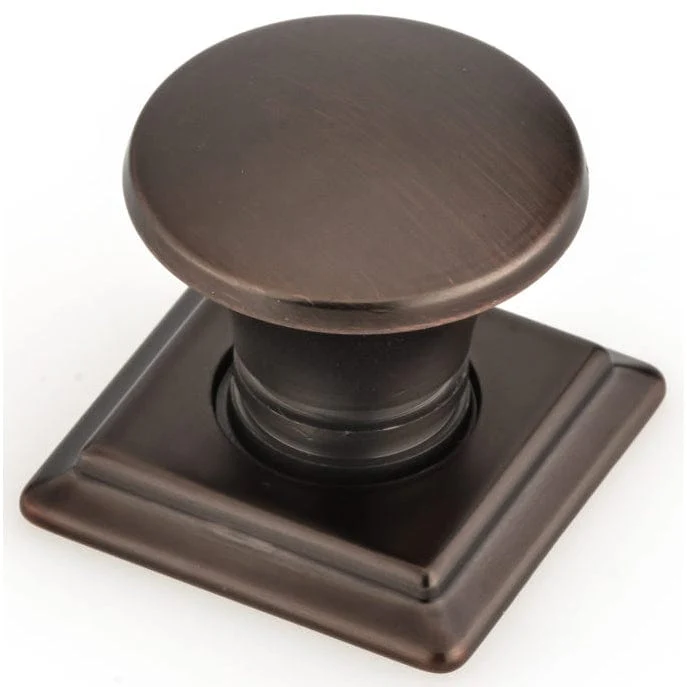 Traditional Knob, 1-1/4″ x 1-1/4″, Brushed Oil-Rubbed Bronze