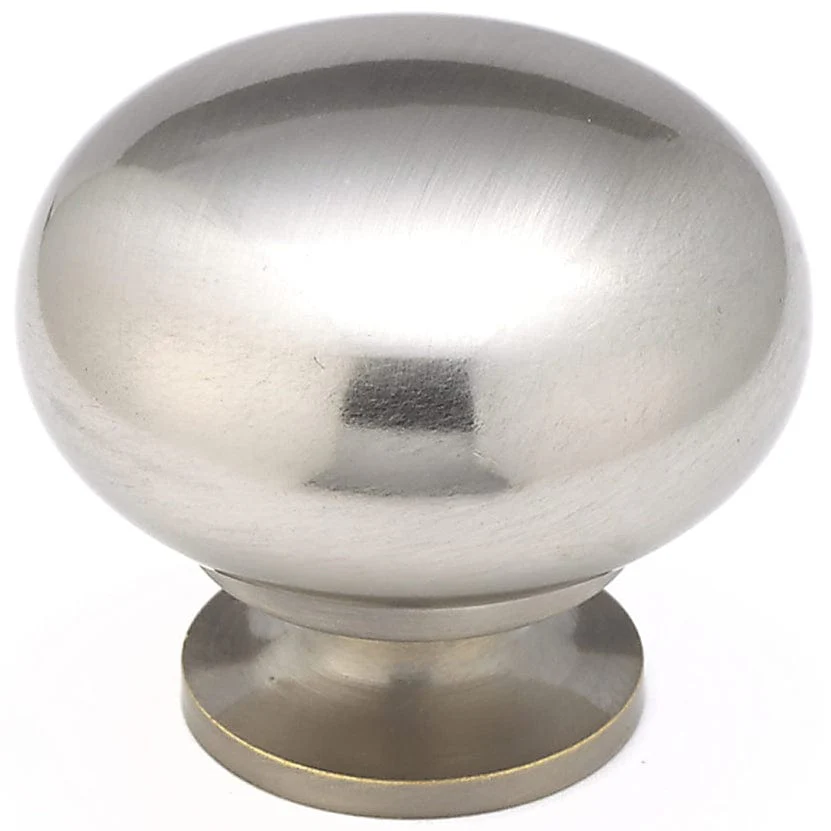 Traditional Knob – 1-1/2″ D – Brushed Nickel