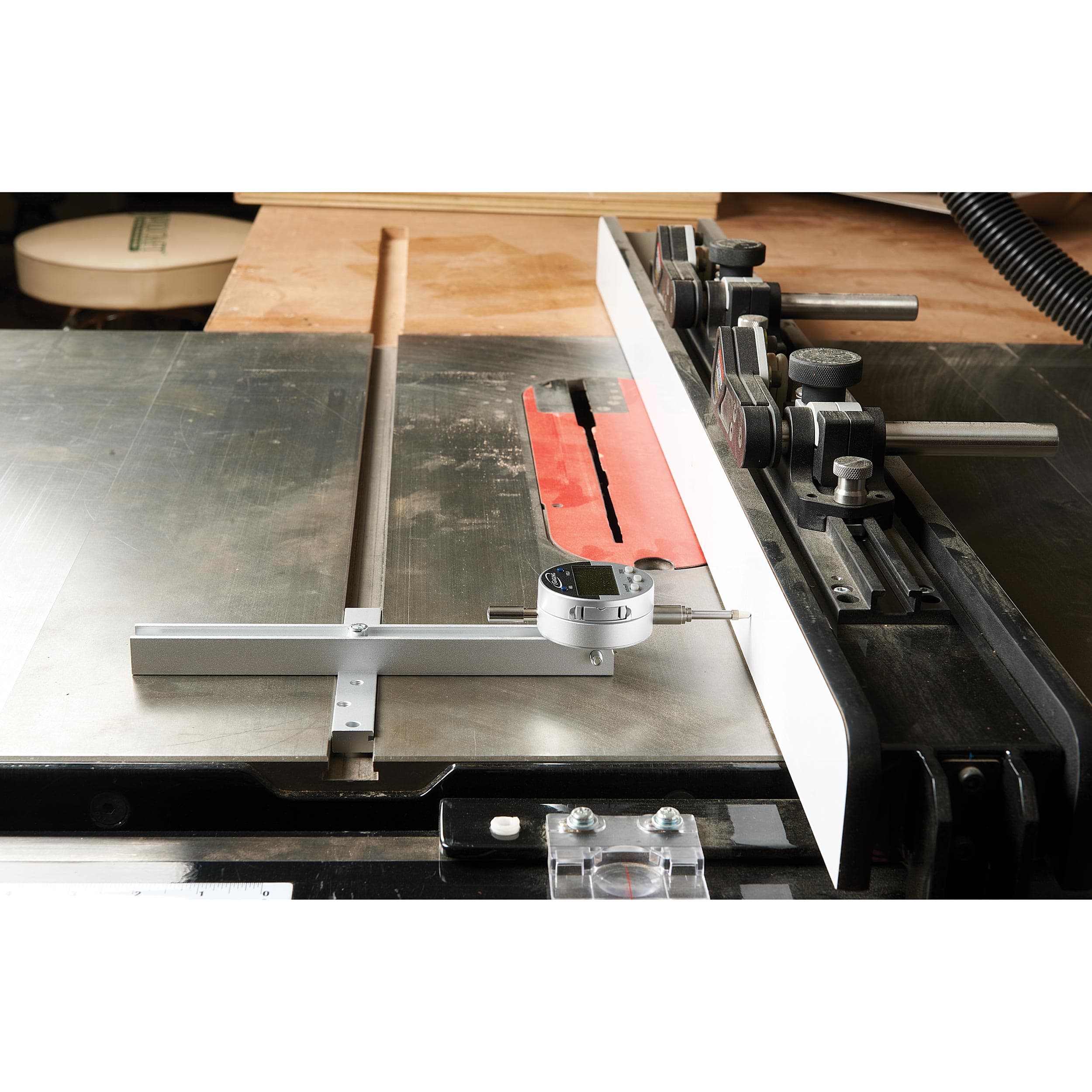 Digital Saw Alignment Gauge - Image 3