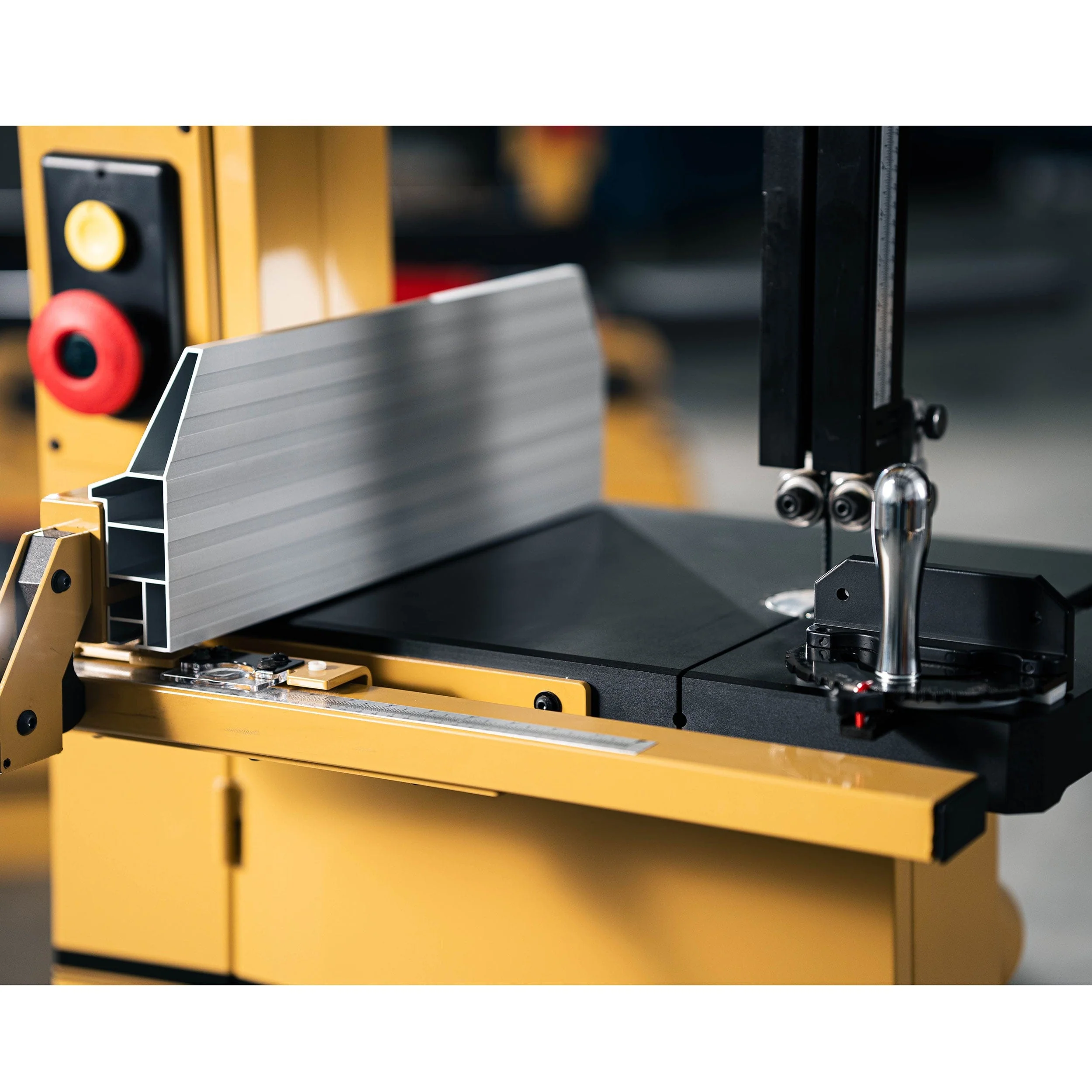 18" Woodworking Bandsaw with ArmorGlide -  5 HP 3 PH 230V - PM1800B-3T - Image 3