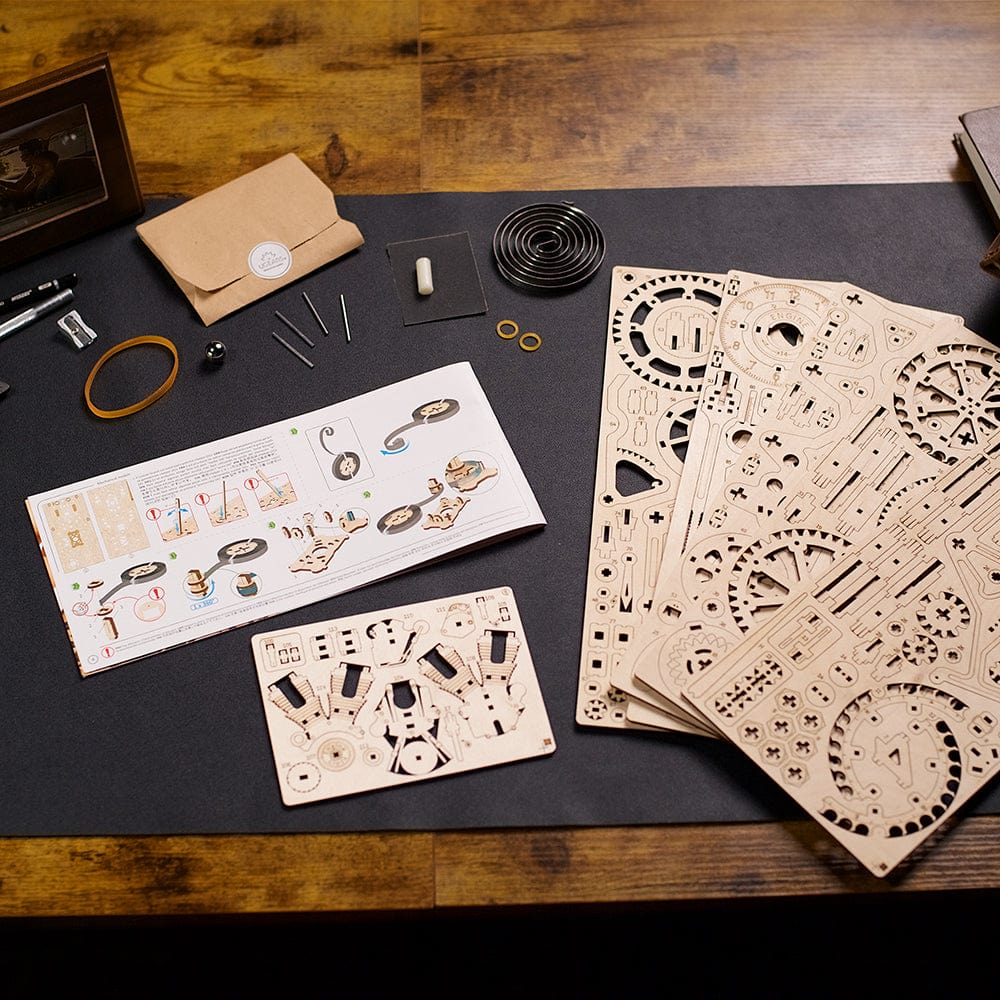 Engine Clock Wooden Craft Kit - Image 3