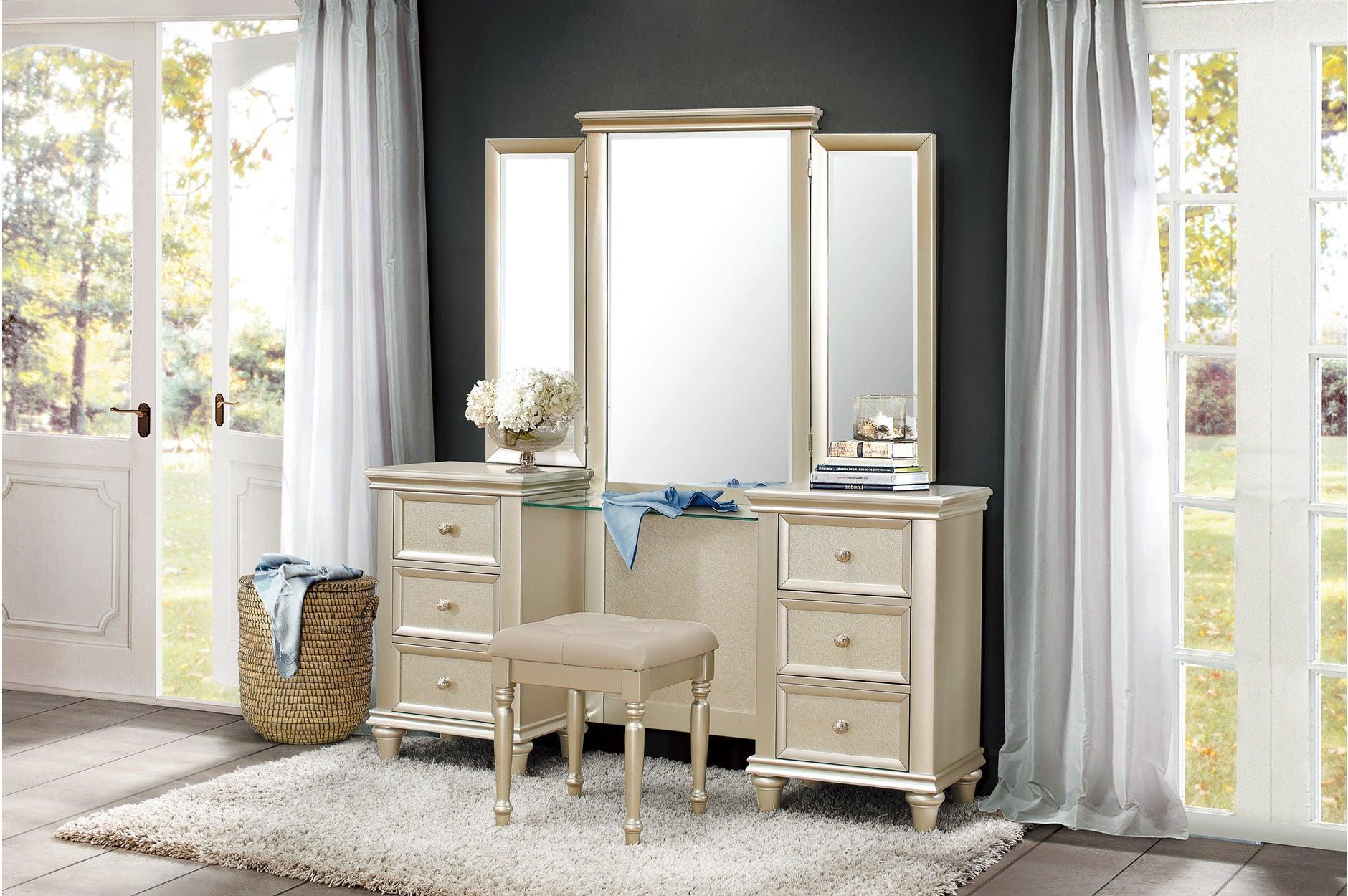 Celandine Silver Faux Leather Tufted Panel Bedroom Set - Image 3