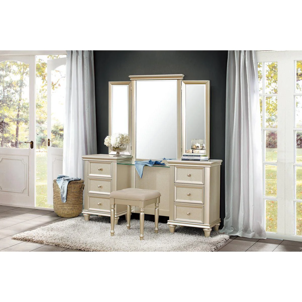 Celandine Silver Vanity Dresser With Mirror - Image 3