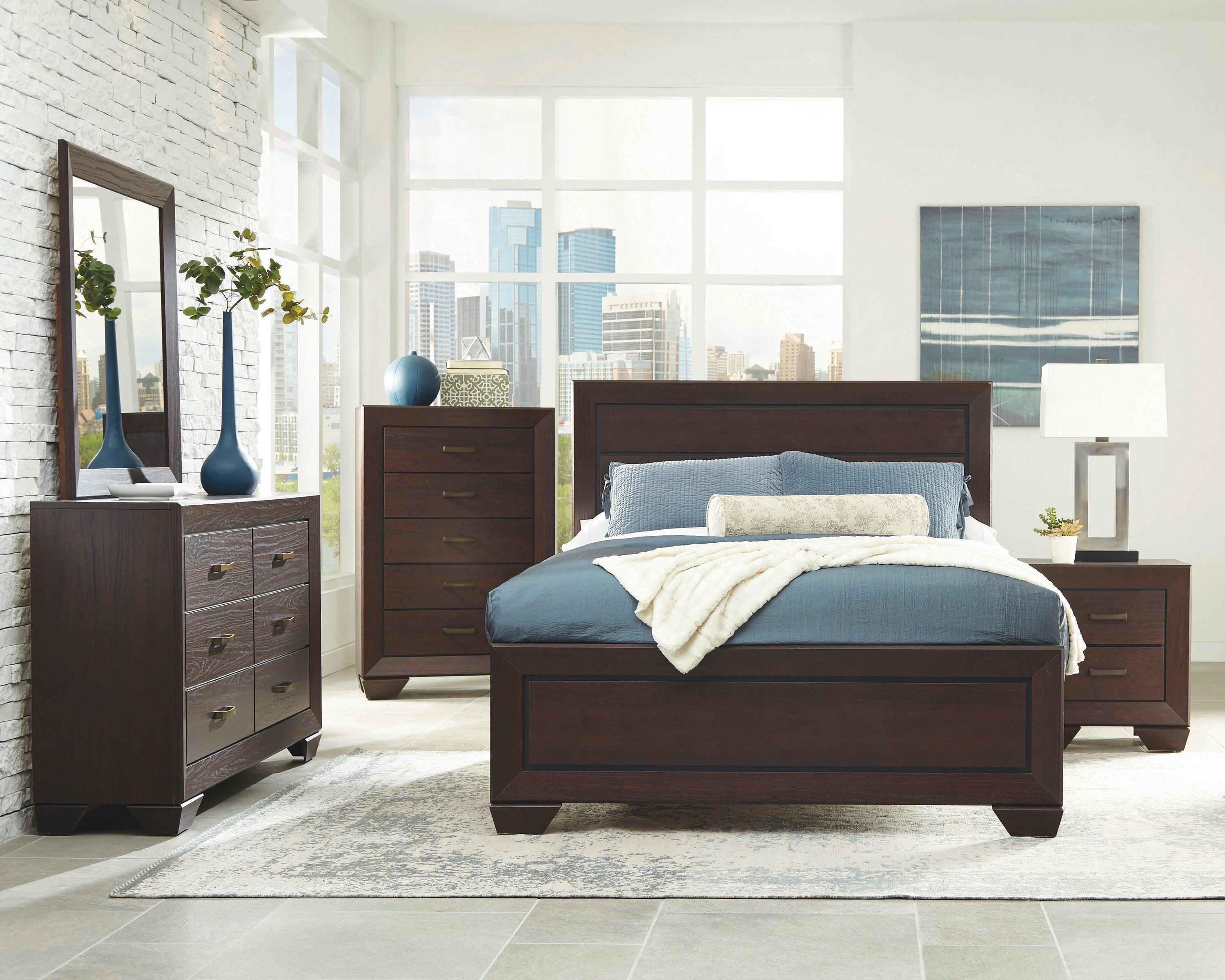 Kauffman Queen Panel Bed Dark Cocoa - Image 3