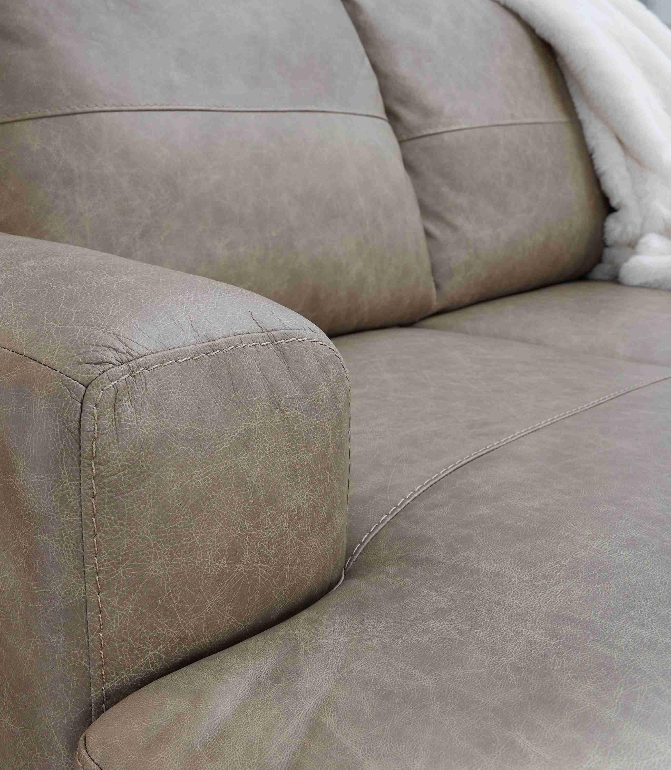 Amuleto Desert Leather 2-Piece Sectional with Chaise - Image 3