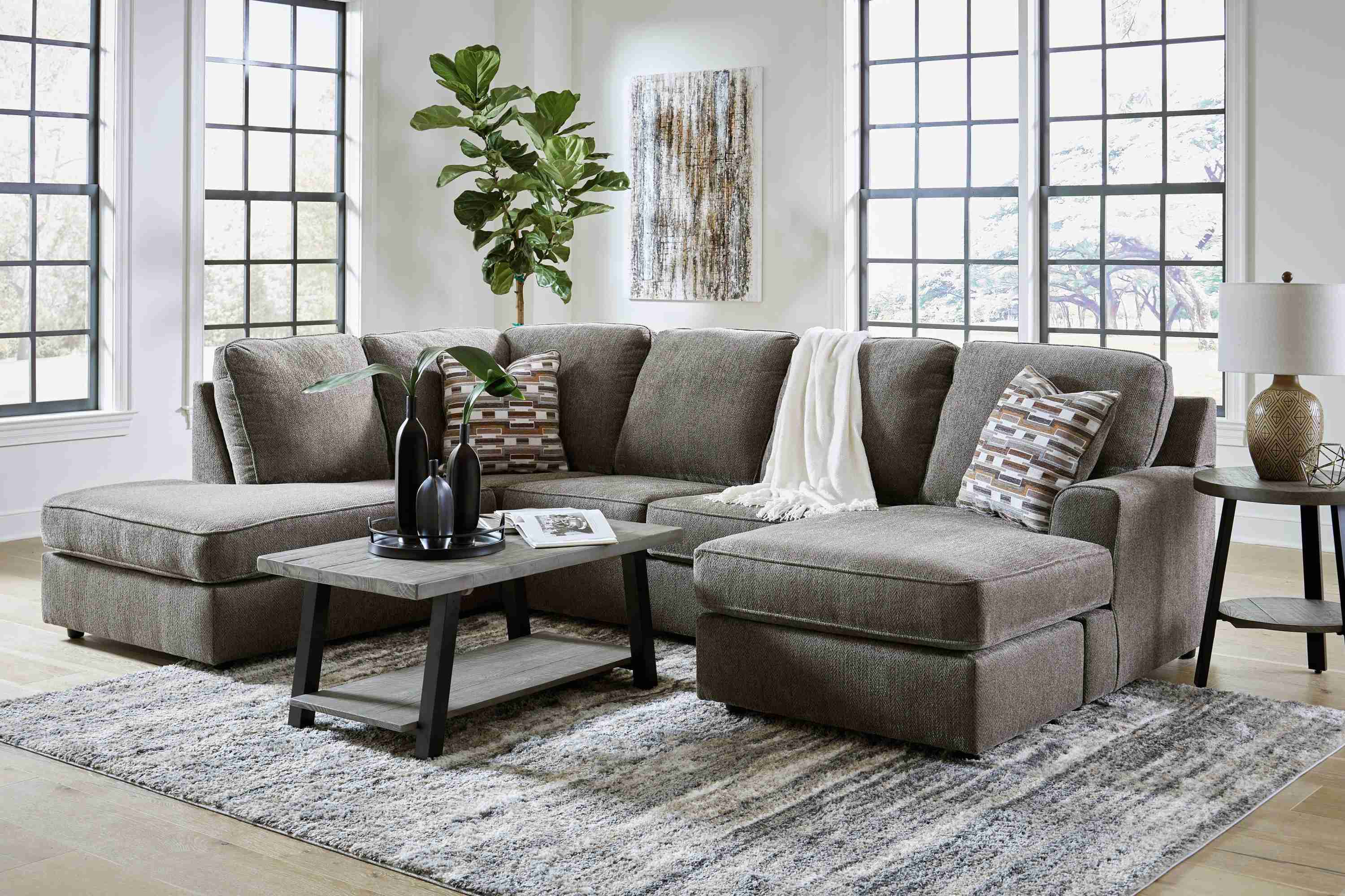 O'phannon Putty 2-Piece Sectional With Chaise - Image 3