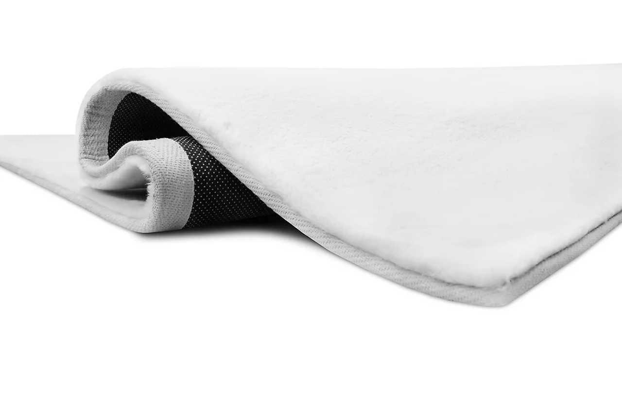 Rabbit Pure White Art Silk Shine Rug - Image 2
