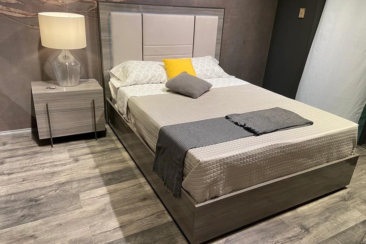 Blade Gray LED Velvet Bedroom Set - Image 2