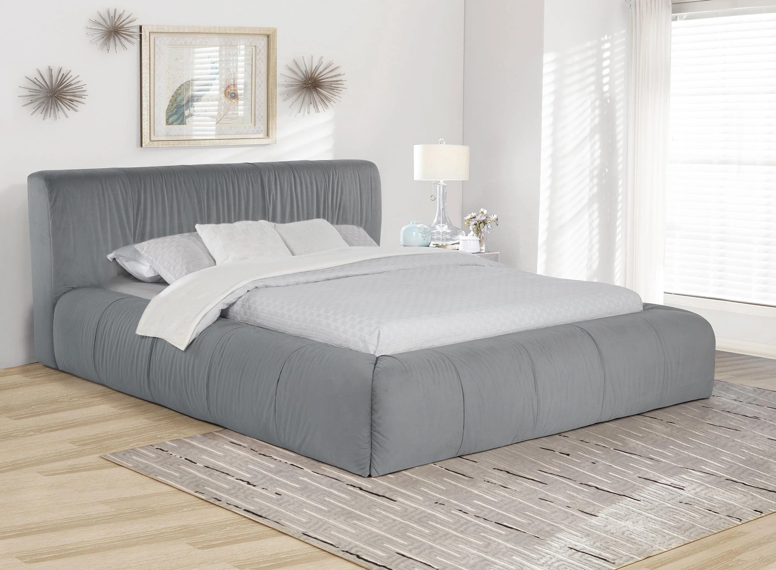 Wilshire Upholstered Queen Platform Bed Grey - Image 2