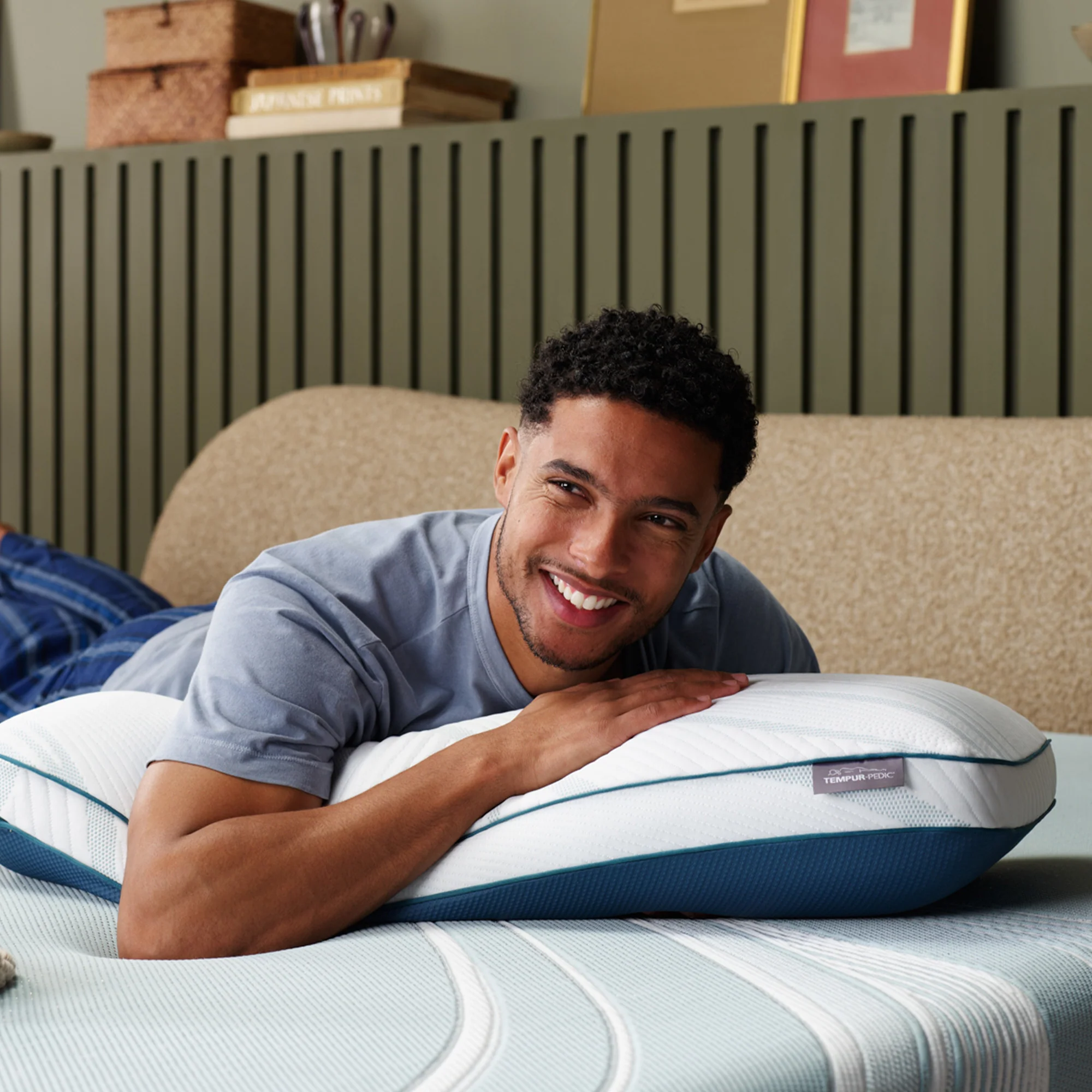 Tempur-Pedic® TEMPUR-Adapt® ProHi Pillow - Image 2