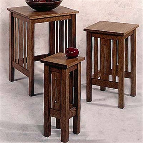 Woodworking Project Paper Plan to Build Arts and Crafts Nesting Tables - Image 1