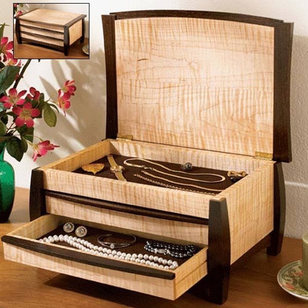 Woodworking Project Paper Plan to Build Gem of a Jewelry Box - Image 1