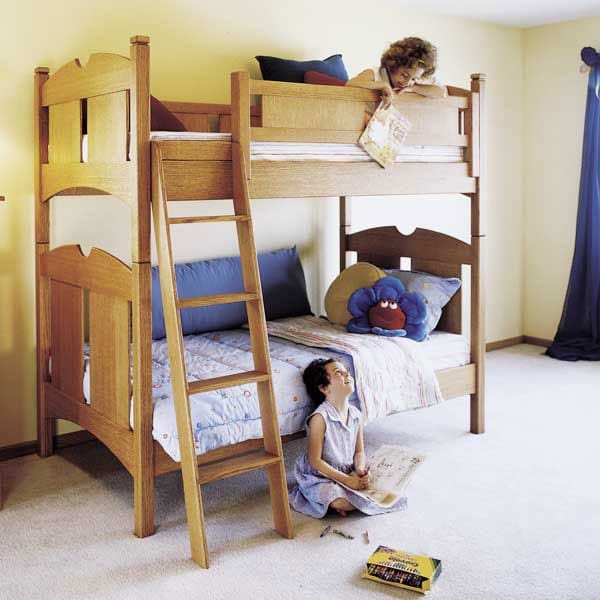 Woodworking Project Paper Plan to Build Kid's Oak Bunk Beds - Image 1