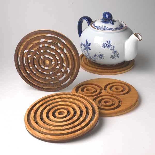 Woodworking Project Paper Plan to Build Trivet Pursuit - Image 1