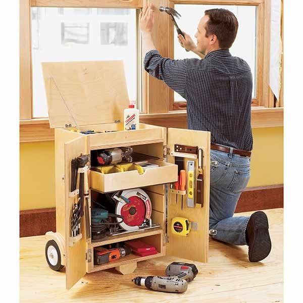 Woodworking Project Paper Plan to Build Go-Anywhere Tool Caddy - Image 1