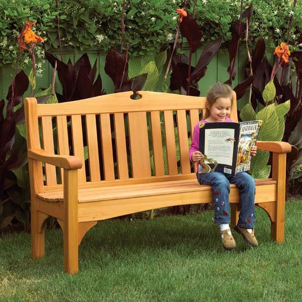 Woodworking Project Paper Plan to Build Comfy Classic Garden Bench - Image 1