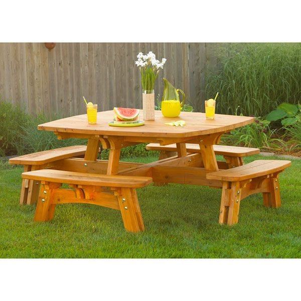 Woodworking Project Paper Plan to Build Fun-in-the-Sun Picnic Table - Image 1
