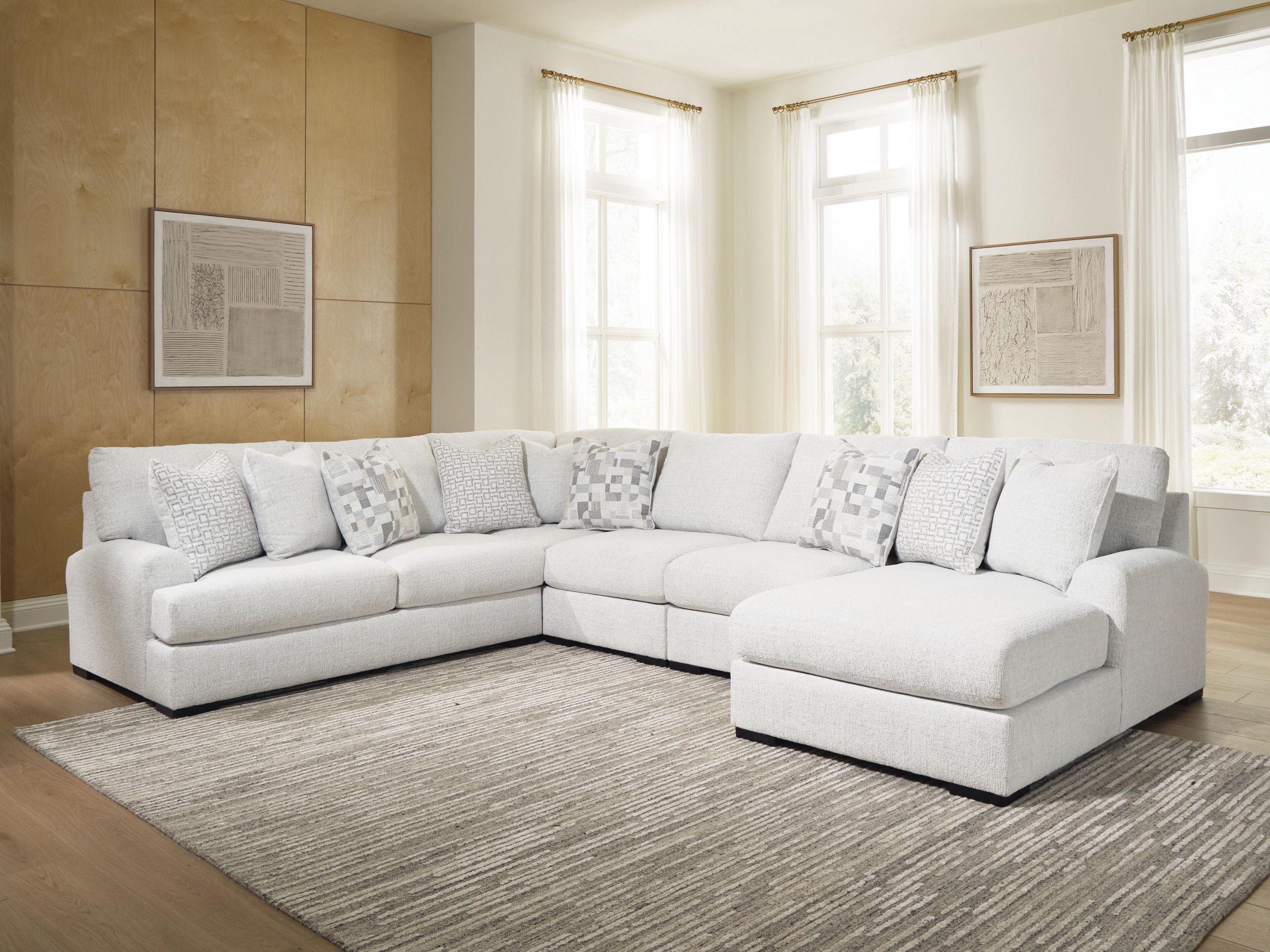 Misty-Lakes Chalk 5-Piece Sectional with Chaise - Image 3