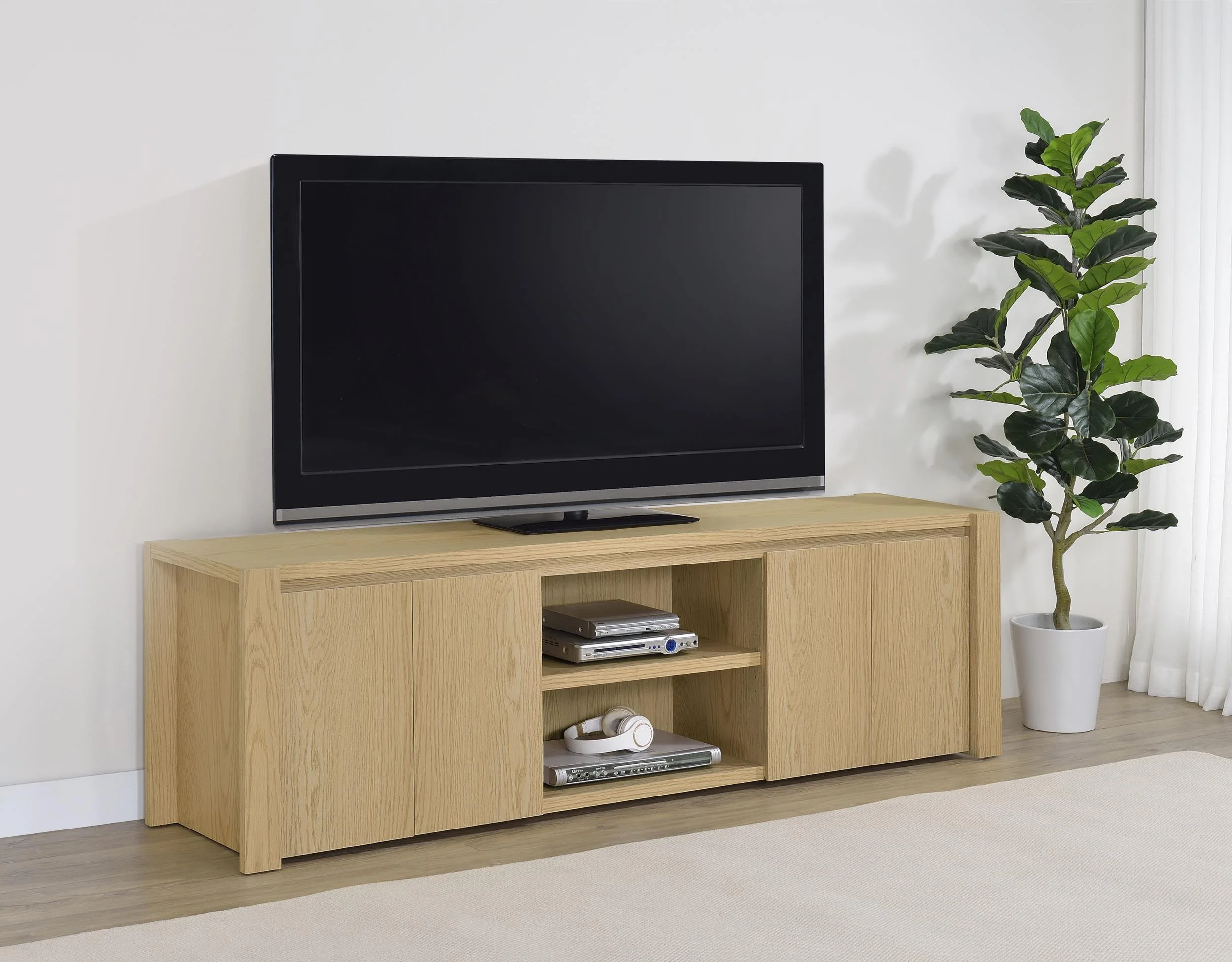 Laurelton 78-inch 4-door TV Stand Media Console Light Oak - Image 2