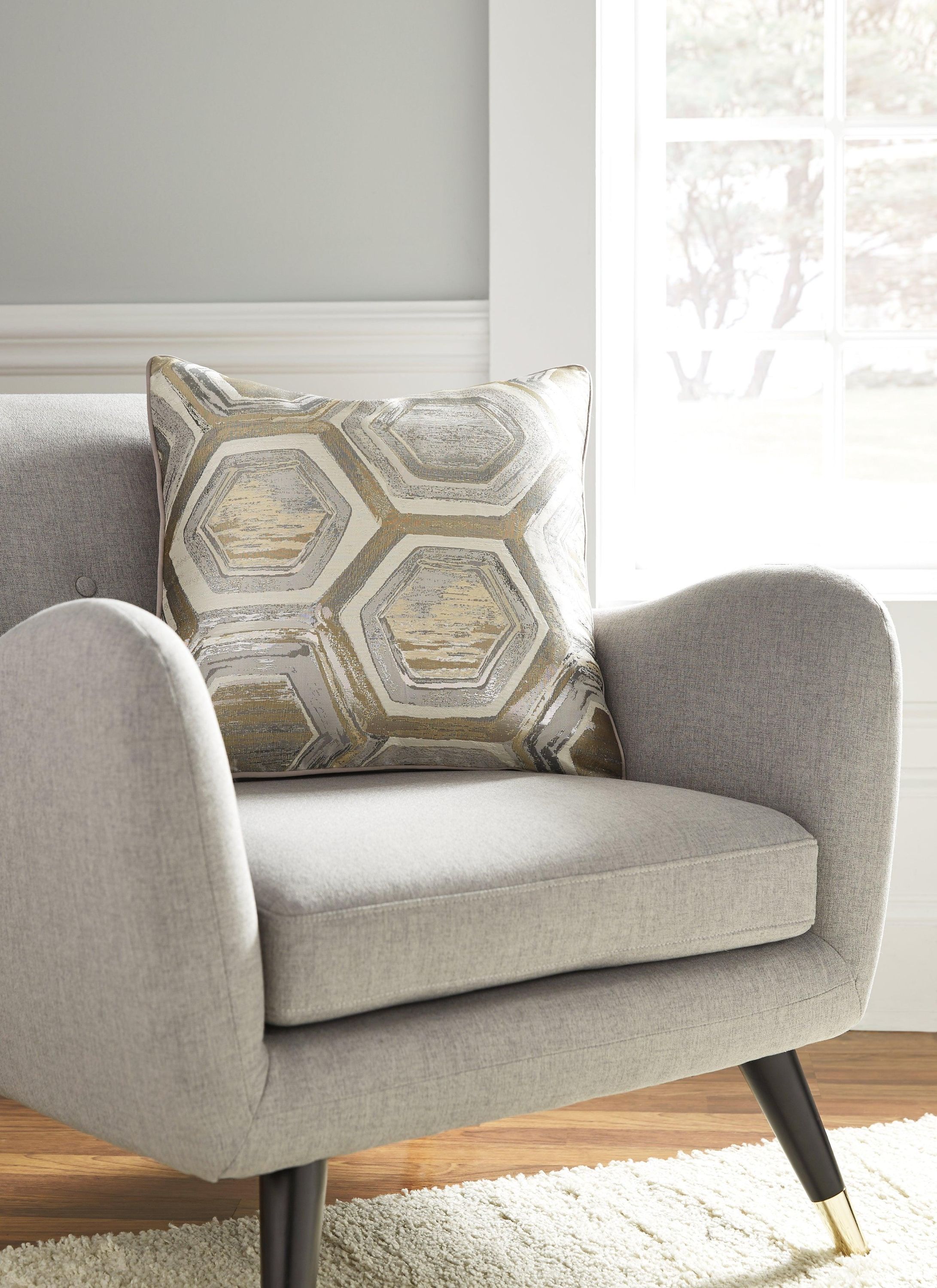 Meiling Metallic Pillow (Set of 4) - Image 3