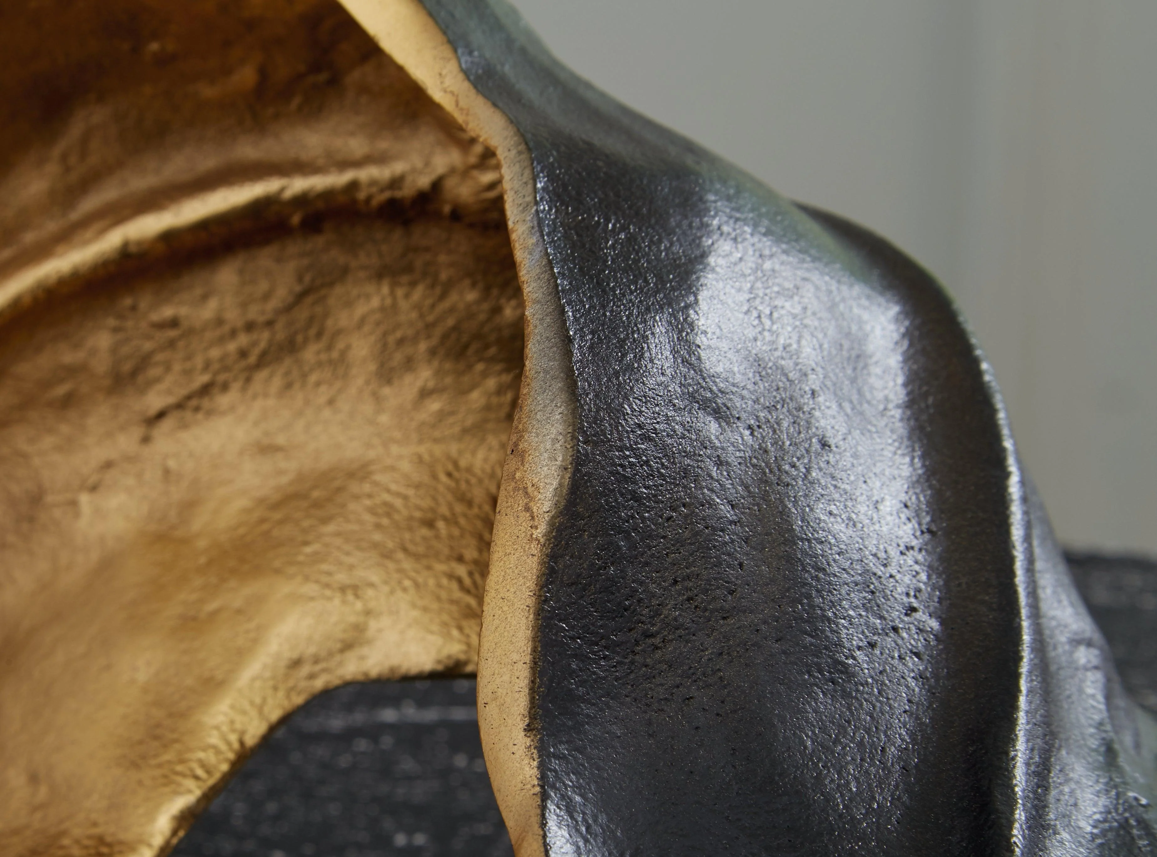 Melinda Black Gold Finish Sculpture - Image 3