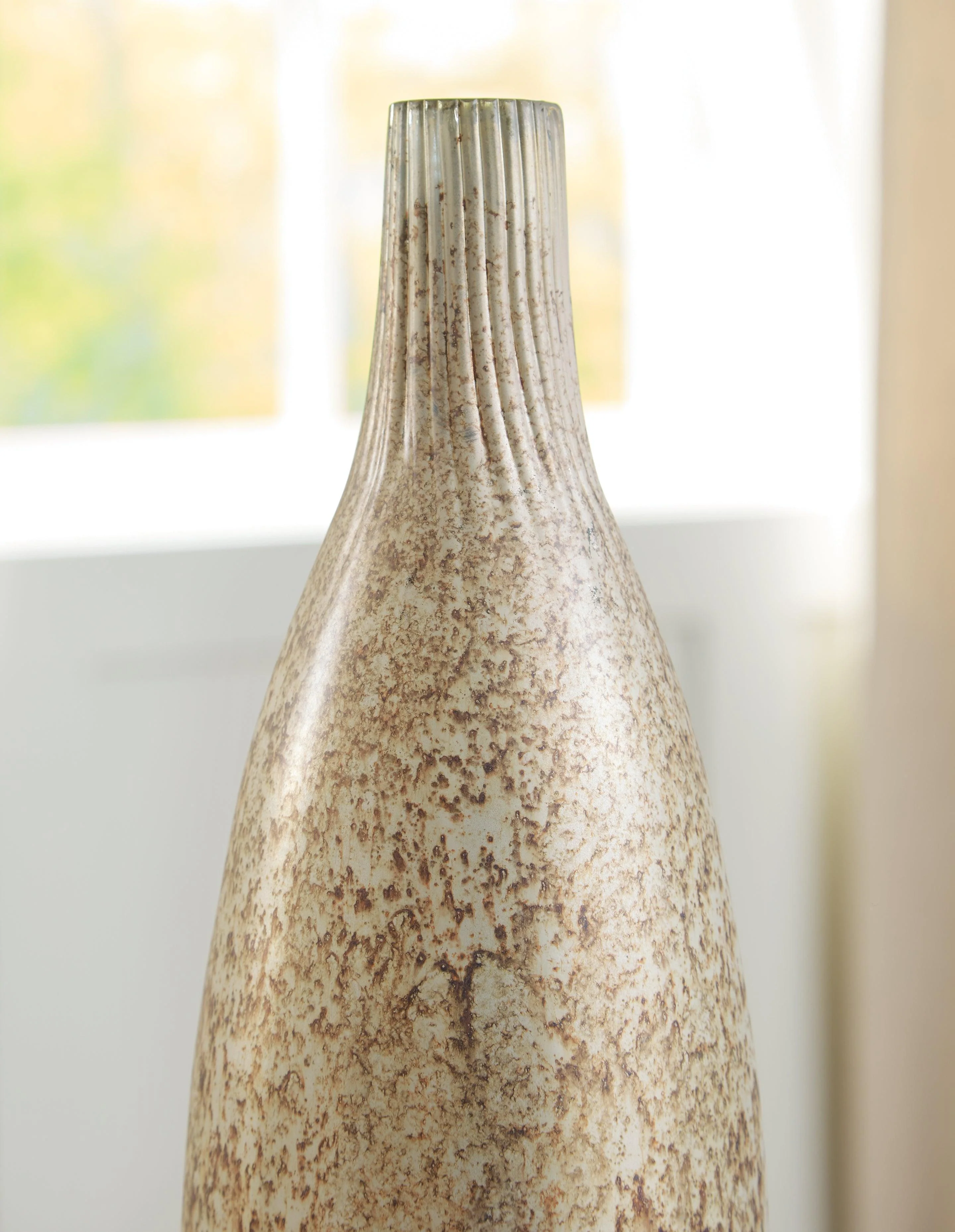 Plawite Antique Silver Finish Vase - Image 3
