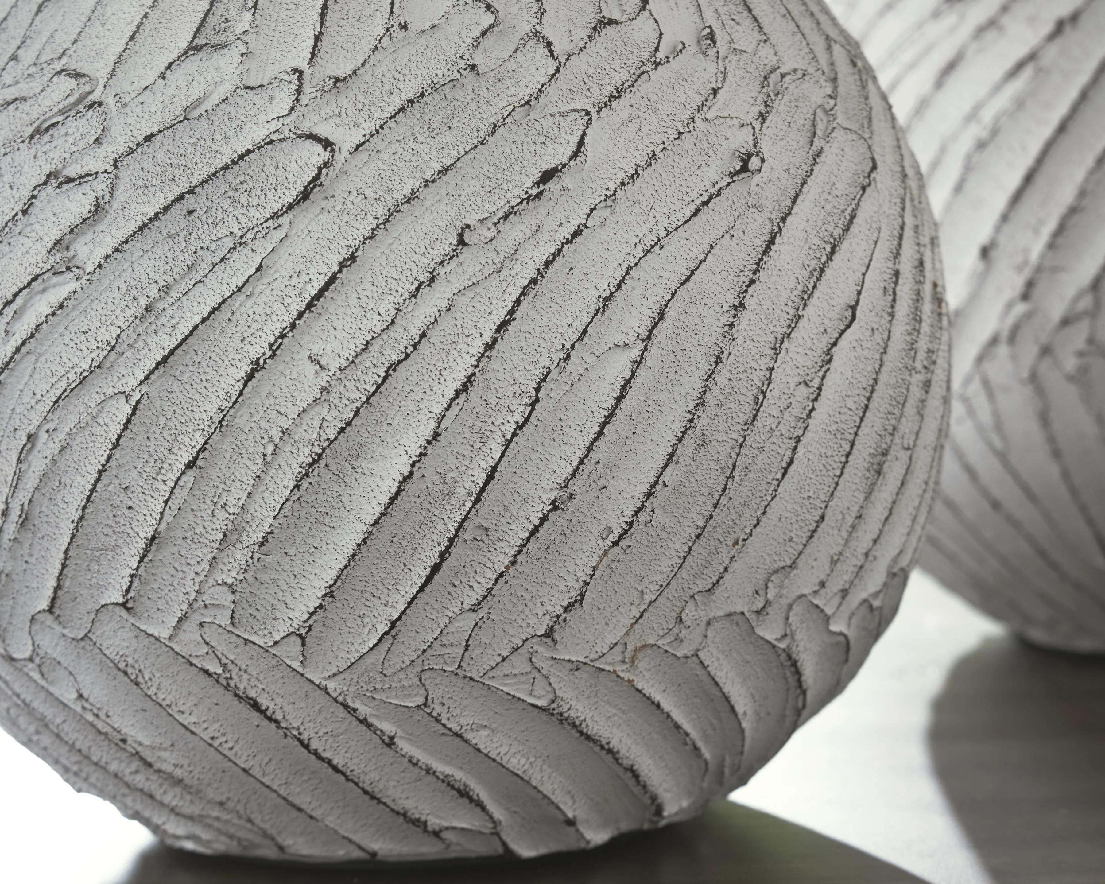 Shelvie Distressed White Vase - Image 3