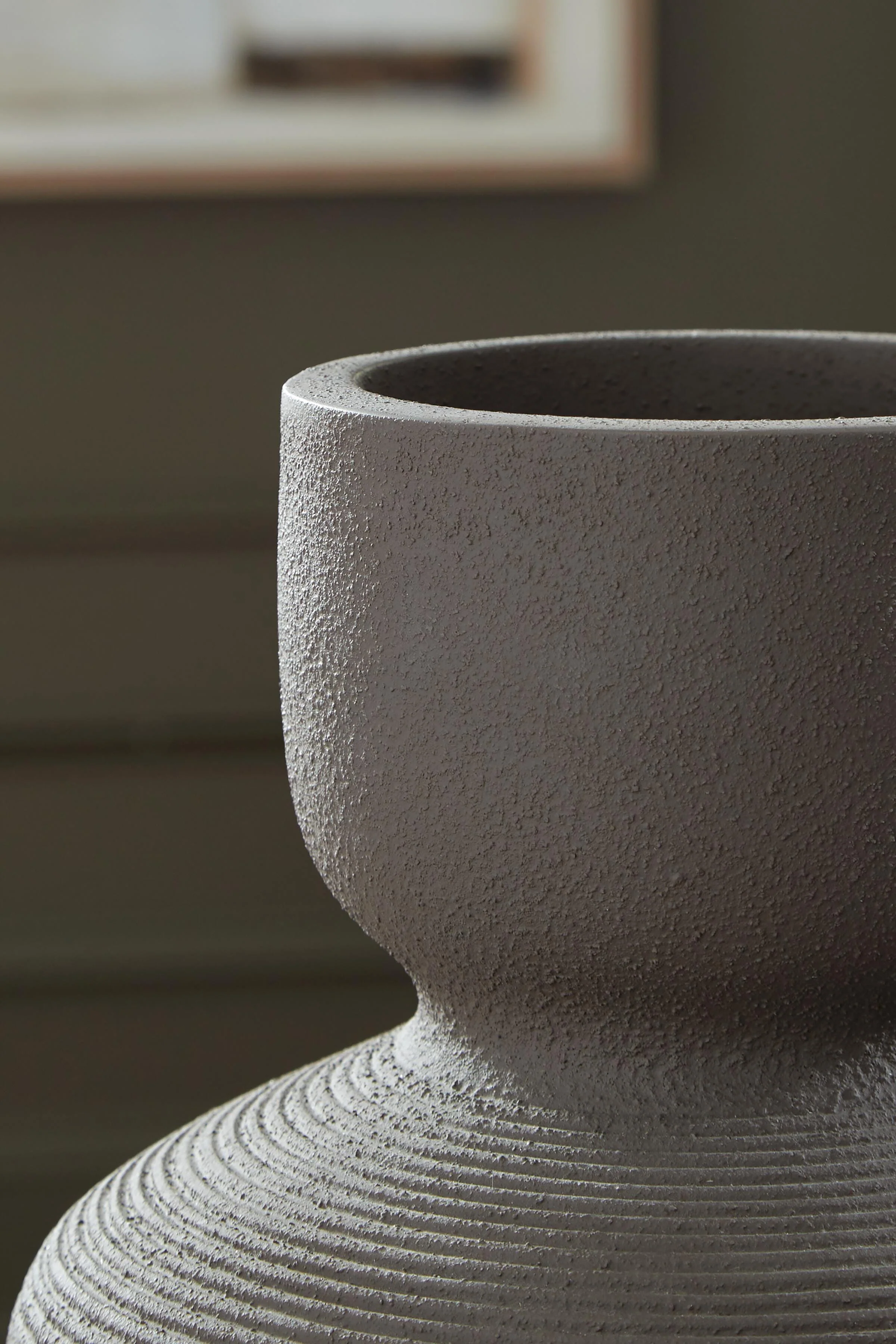 Dalsen Brown Vase - Image 3