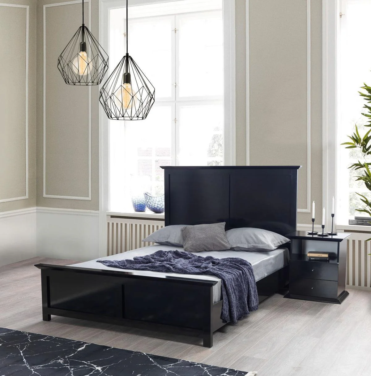 Natalie Black 4-Piece Panel Queen Bedroom Set - Image 2