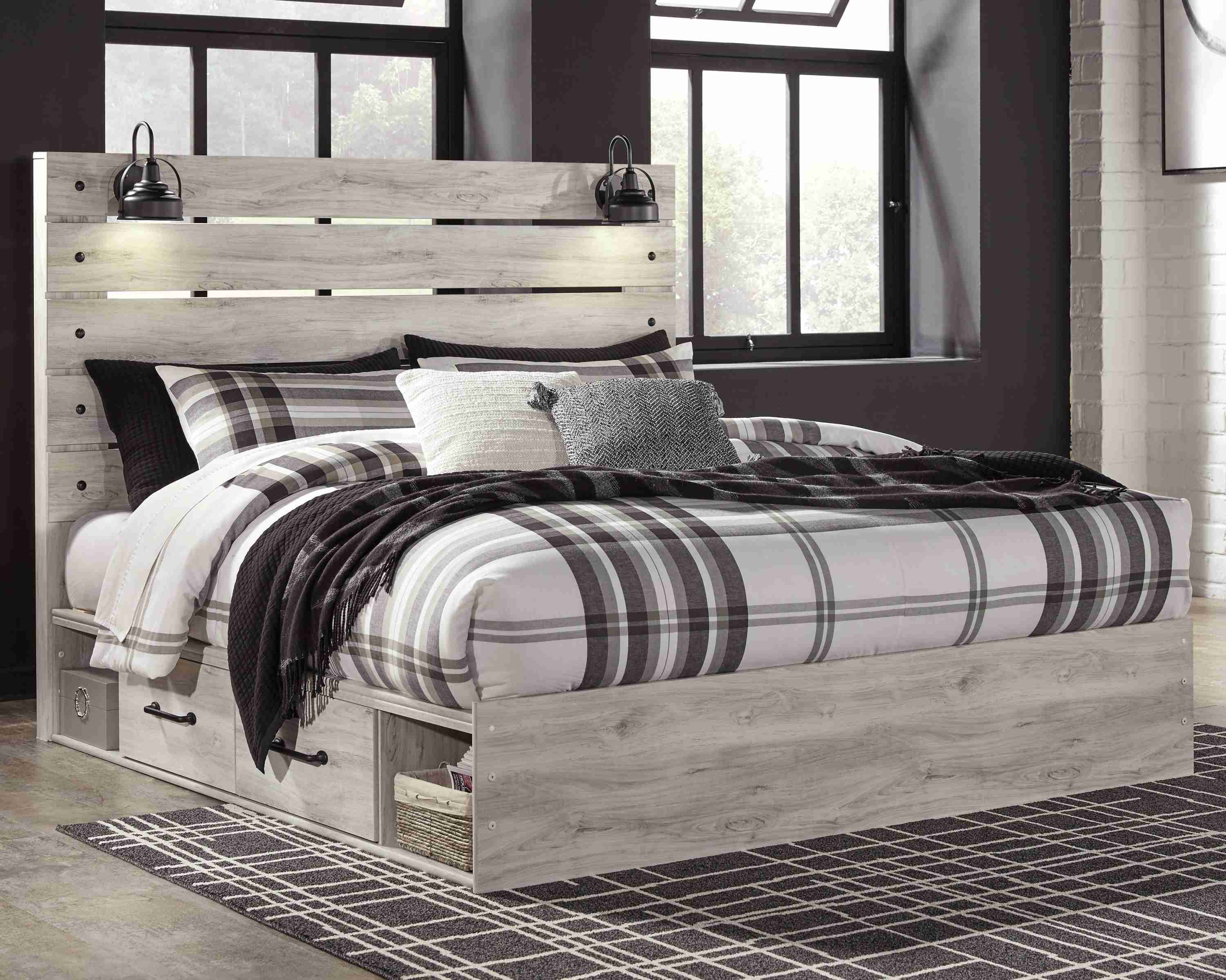 Cambeck Whitewash King Panel Bed With 4 Storage Drawers - Image 3