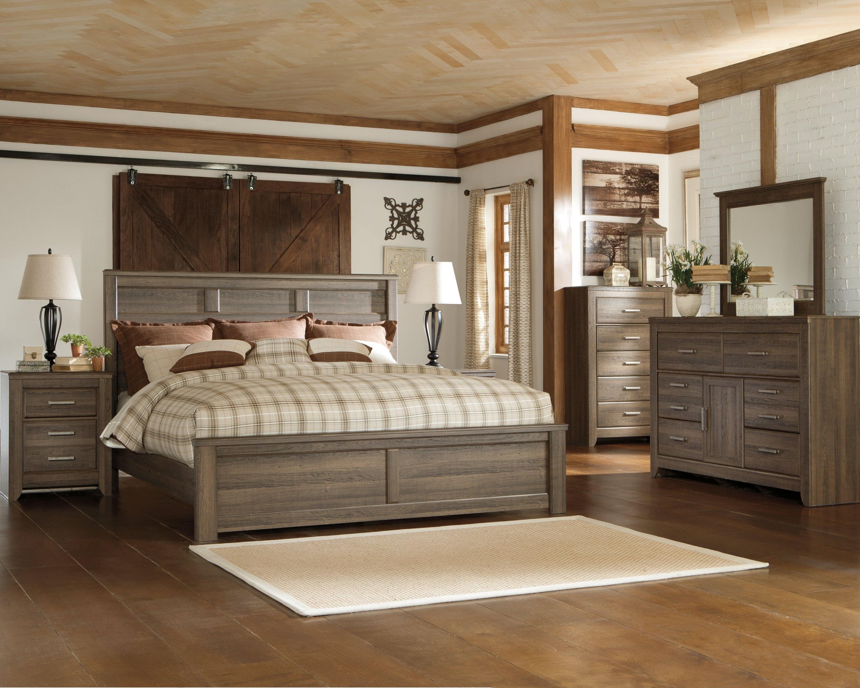 Juararo Dark Brown King Panel Bed - Image 3