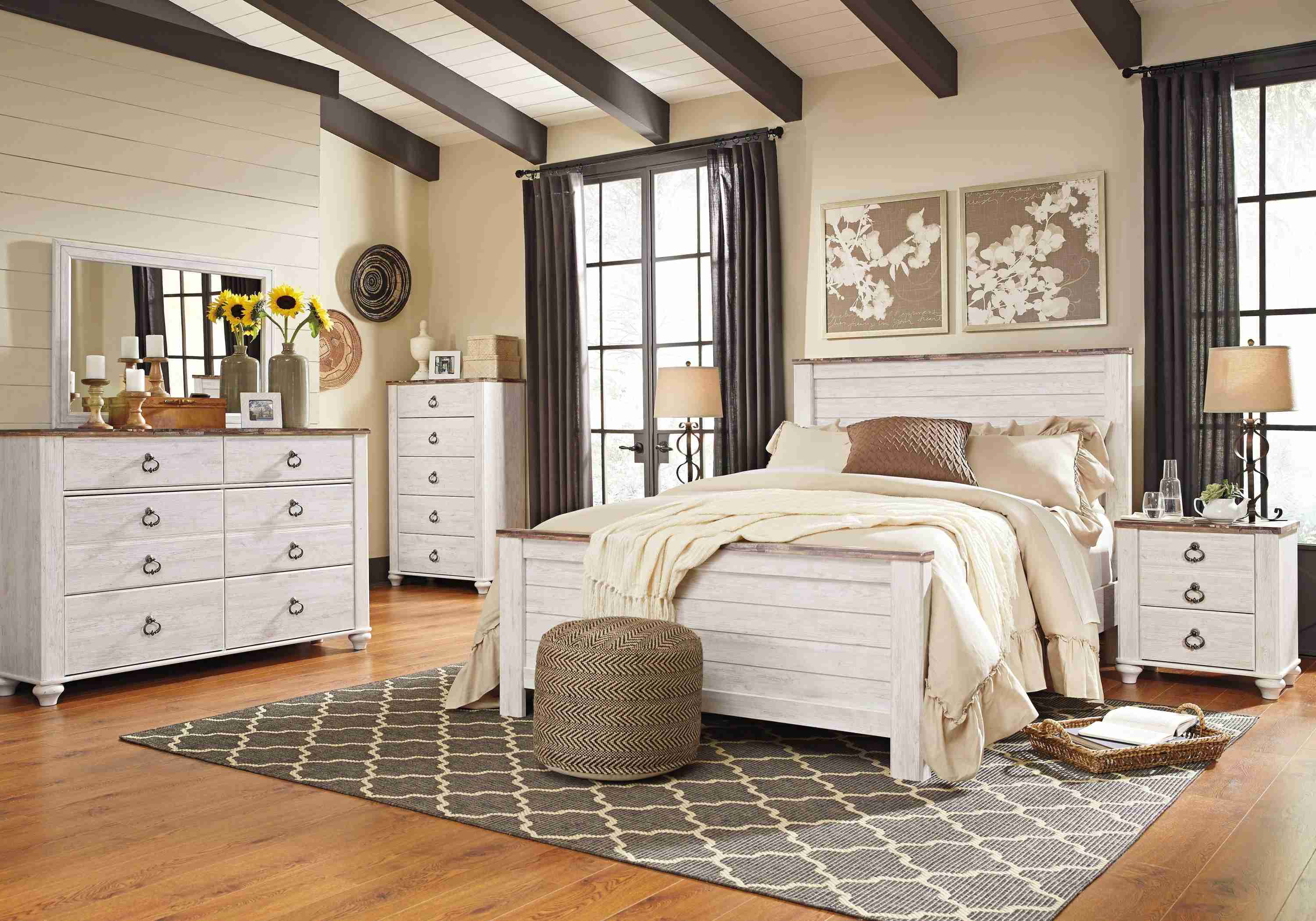 Willowton Two-Tone Nightstand - Image 2