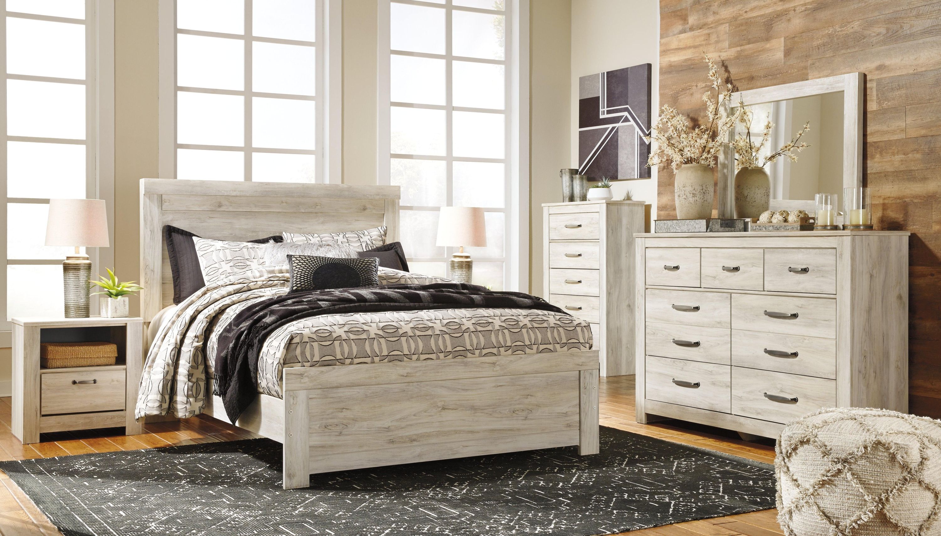 Bellaby Whitewash Queen Panel Bed - Image 3